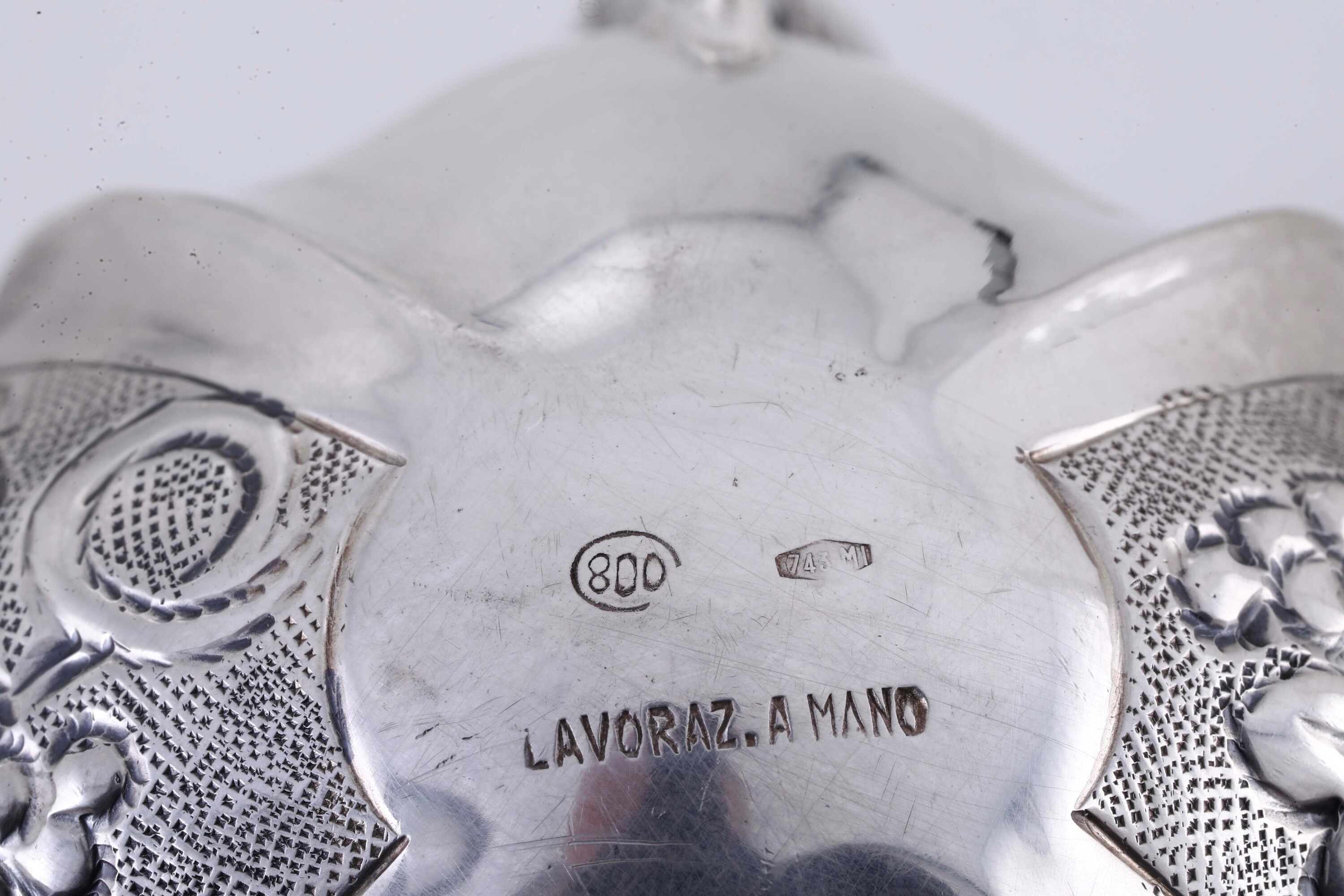 Silver House, Mestolo in argento fuso e sagomato con manico in legno