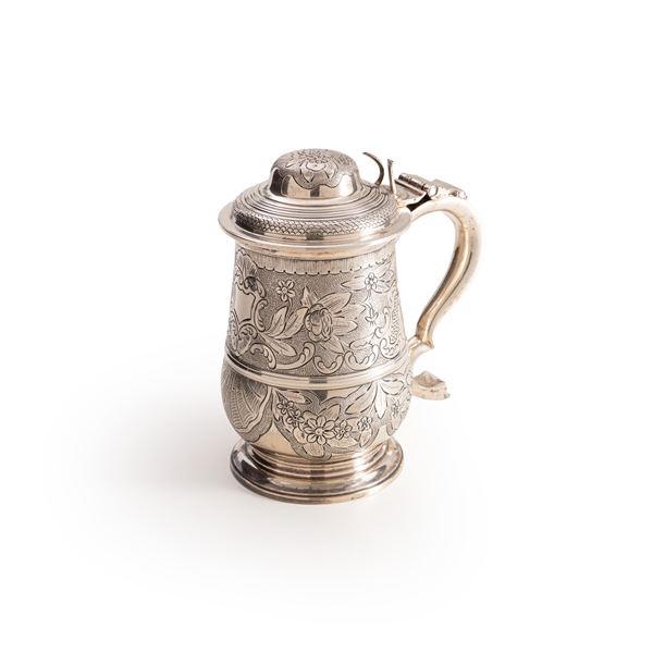 Tankard. Argenteria italiana del XX secolo, argentiere Petruzzi & Branca, Brescia