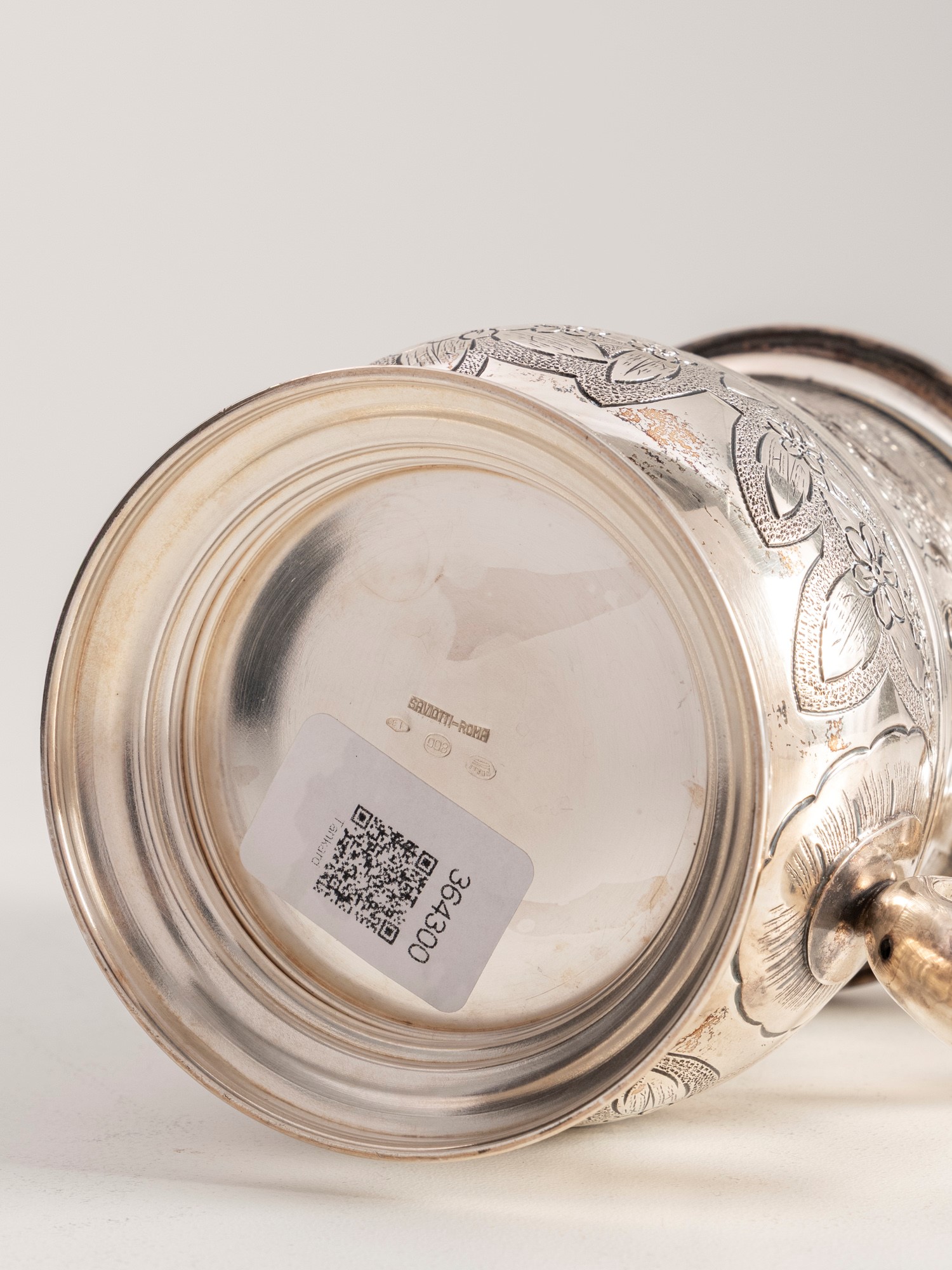 Petruzzi & Branca (argentiere di Brescia), Tankard in argento fuso e sagomato