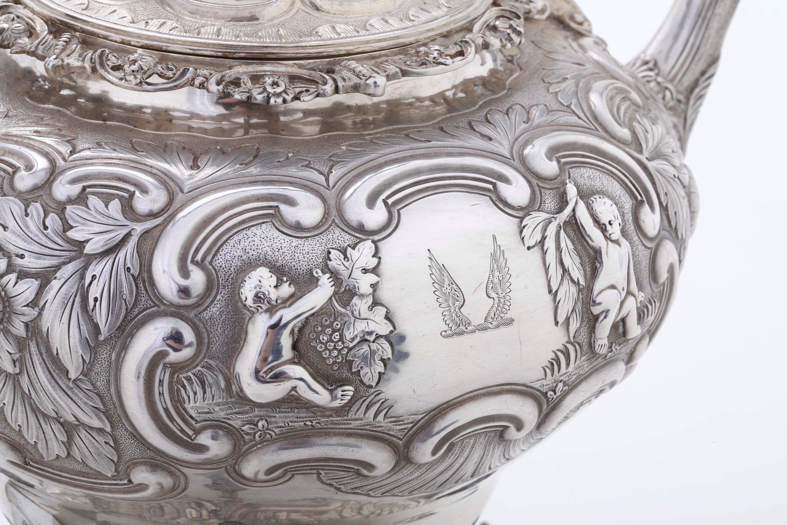 Tèiera, Londra 1817, argento fuso, sbalzato e cesellato