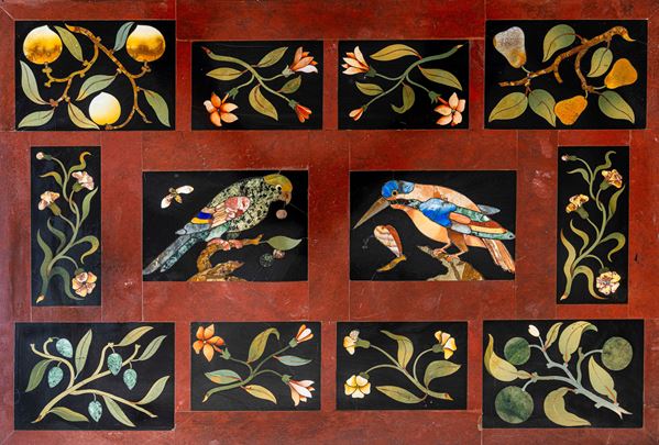 Piano in commesso di pietre dure e tenere. Manifattura fiorentina, inizio XIX secolo