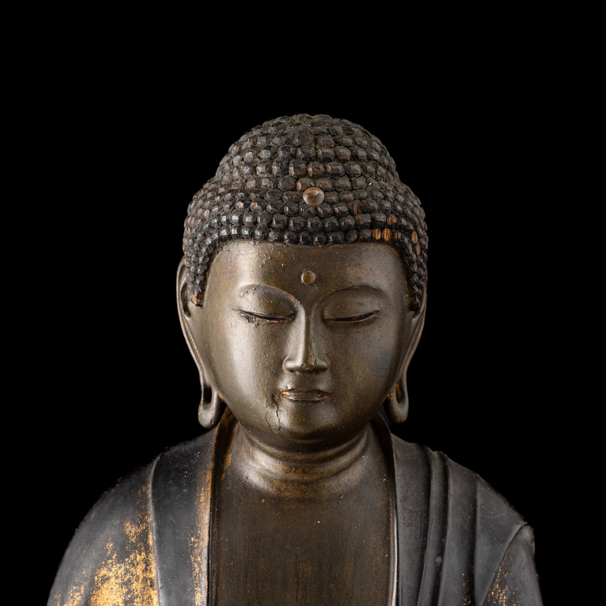 Buddha stante, Figura lignea con laccatura e tracce di doratura, Giappone, periodo Edo, XVII seco...