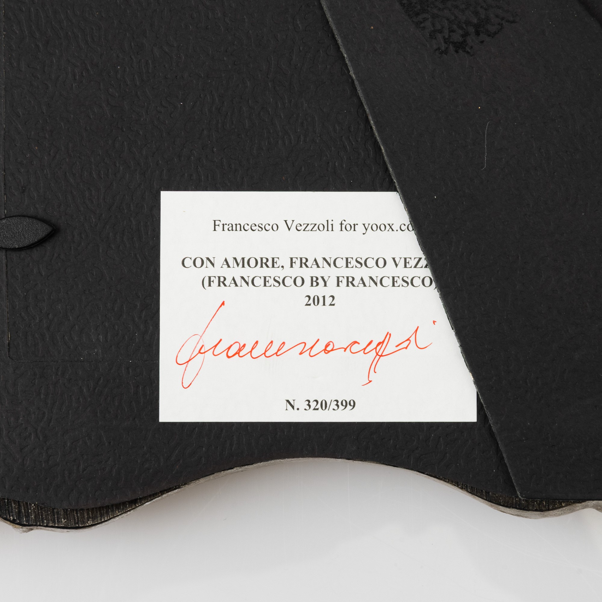 Francesco Vezzoli - Con amore, cartolina entro cornice (2012)