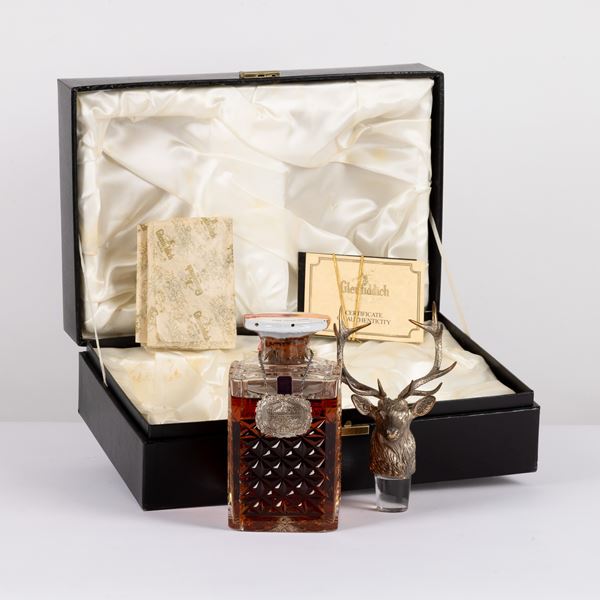 Glenfiddich Silver Decanter 30 Years, Pure Malt Whisky