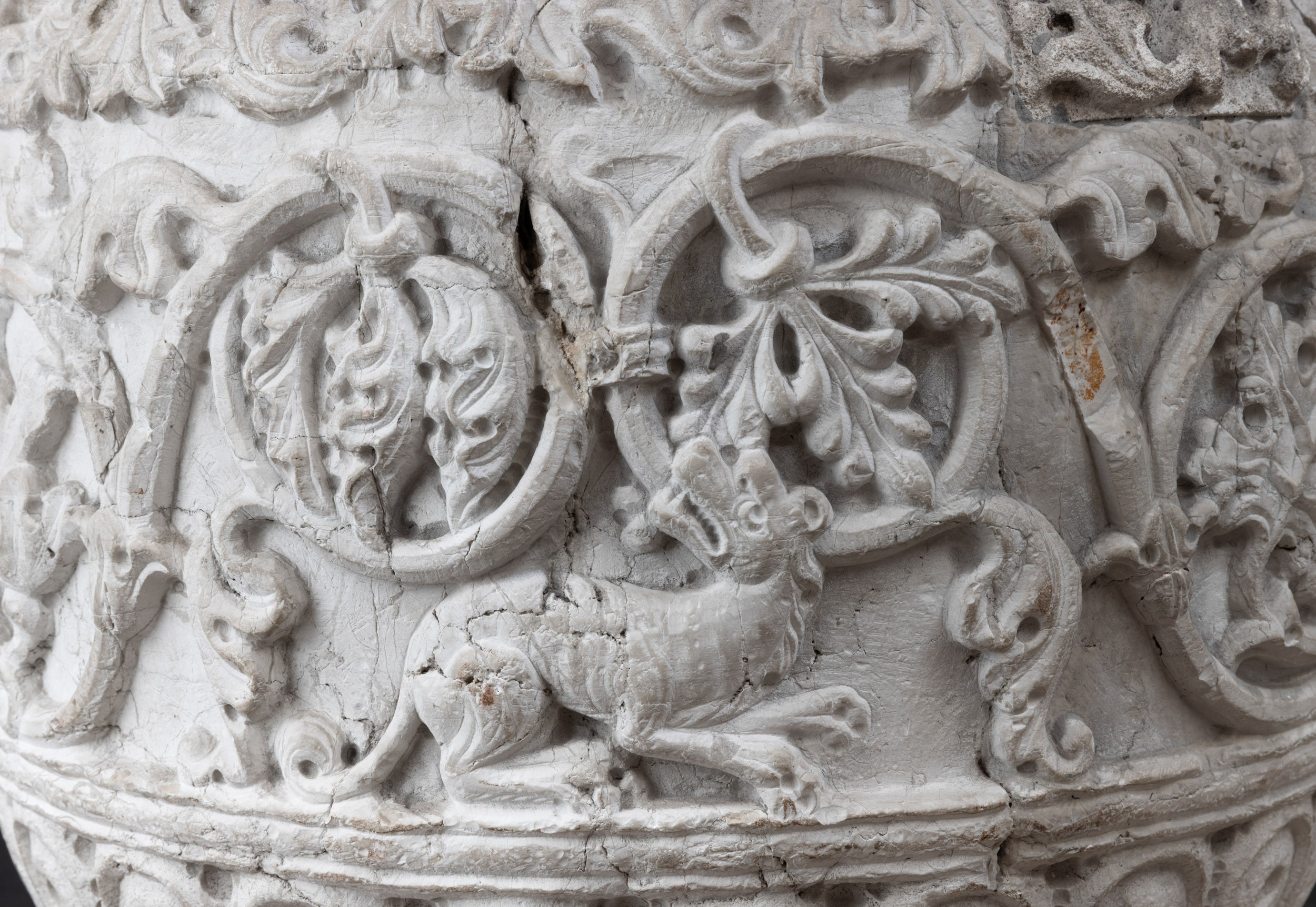 Rara vasca medievale. Arte italiana, area adriatica, XI-XII secolo