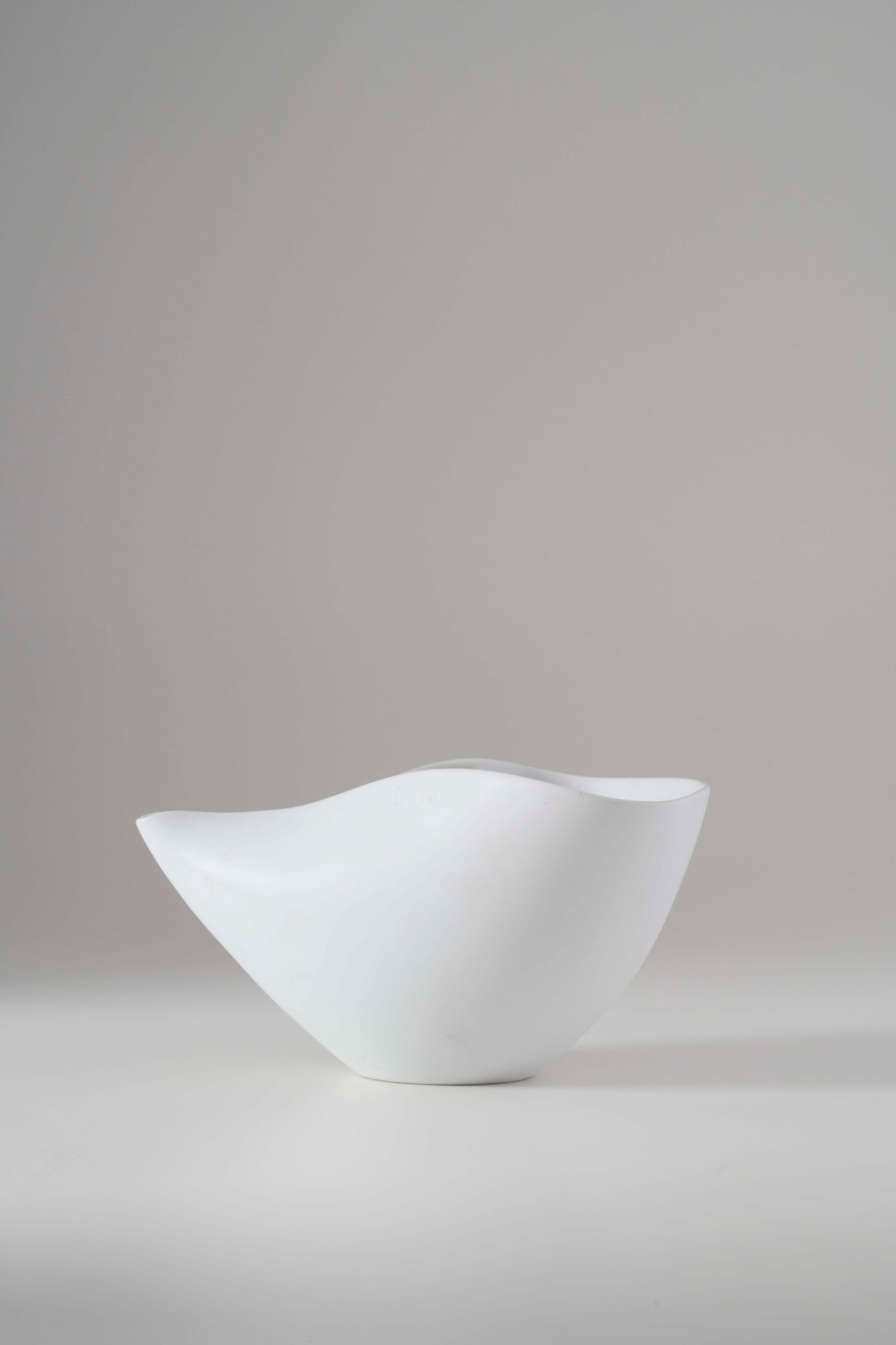Vaso Veckla. Gustav Berger. Disegno di Stig Lindberg per Gustavsberg. Svezia, Anni '50