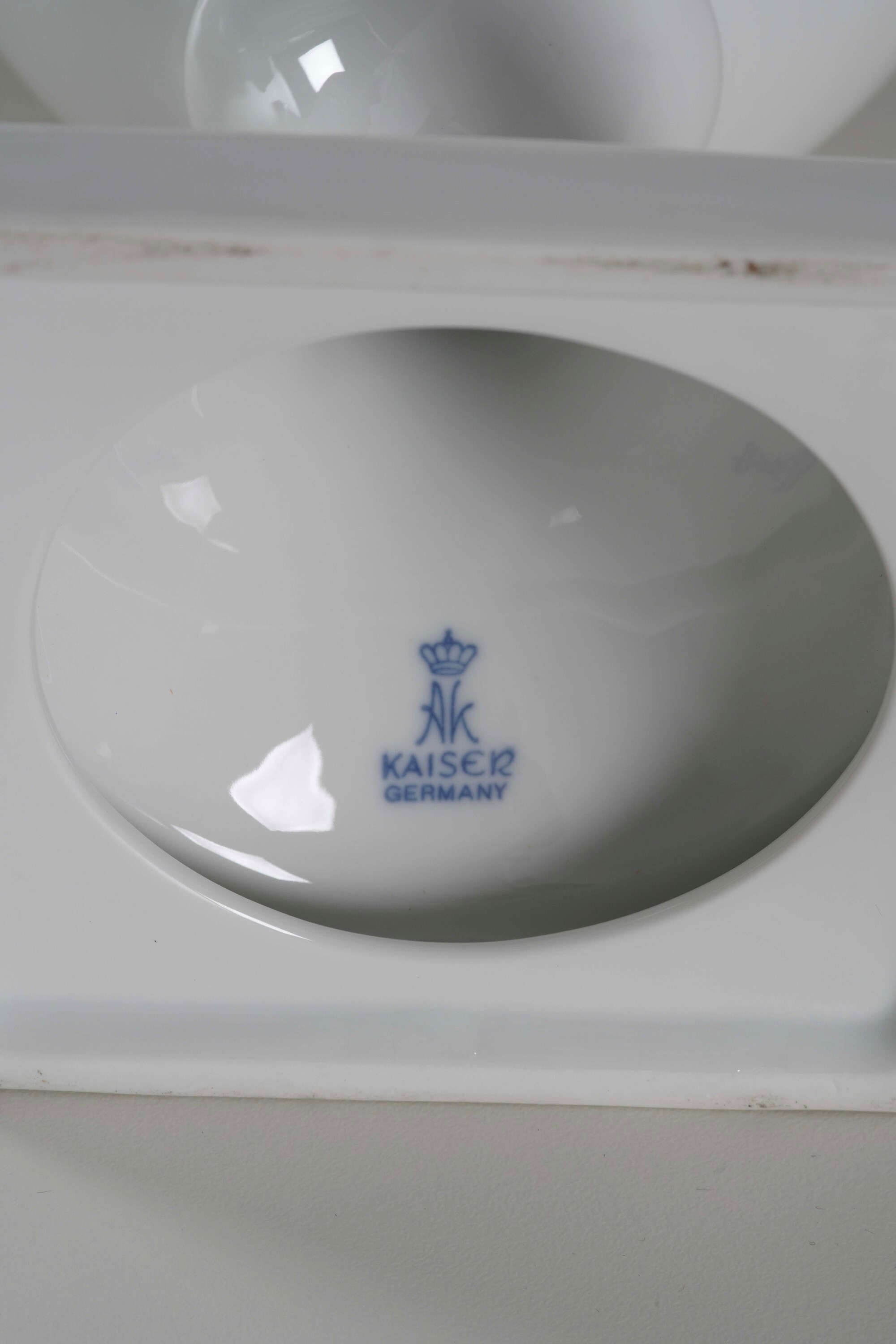 Coppia di Vasi in Ceramica Bianca