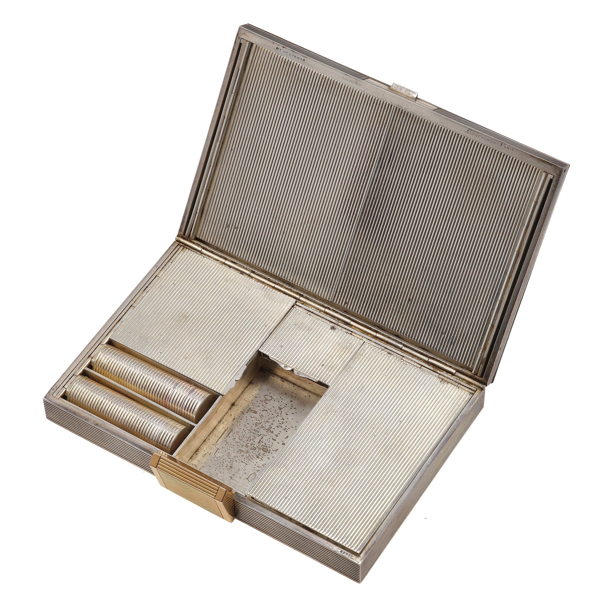 Boucheron, Paris. Minaudière con Piccoli Rubini e Zaffiri Taglio Cabochon