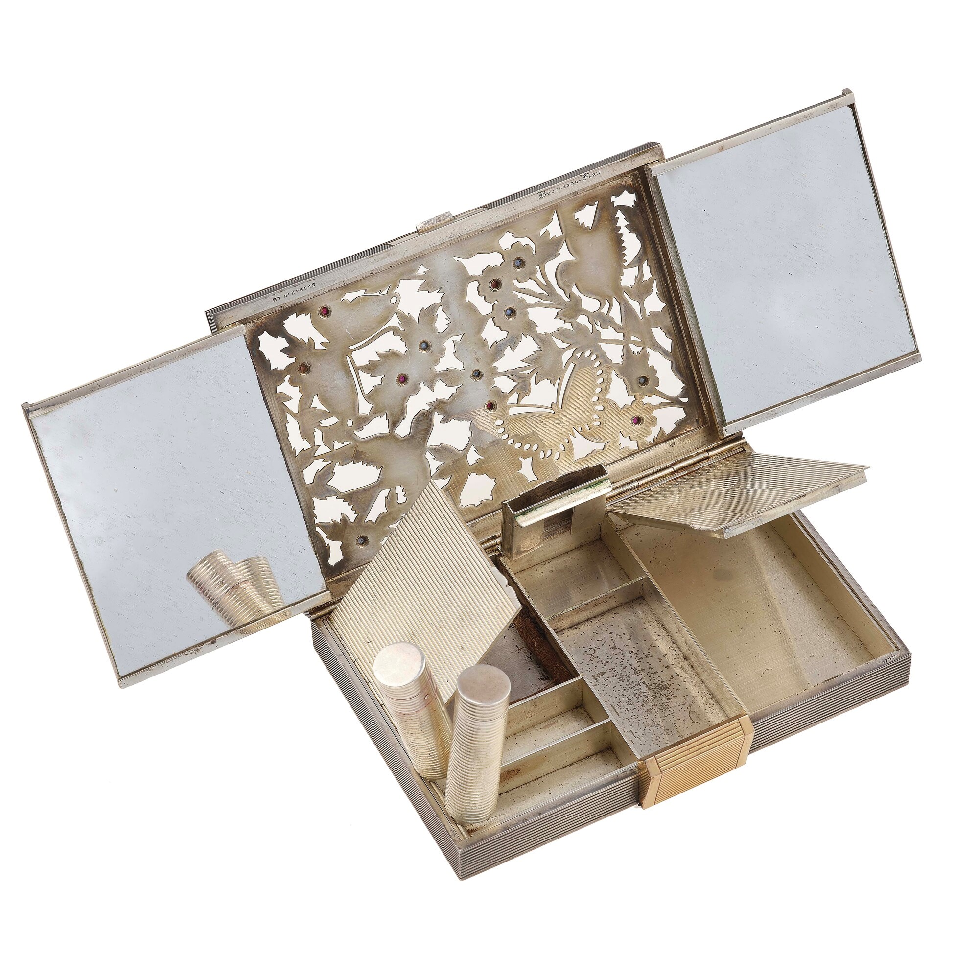 Boucheron, Paris. Minaudière con Piccoli Rubini e Zaffiri Taglio Cabochon