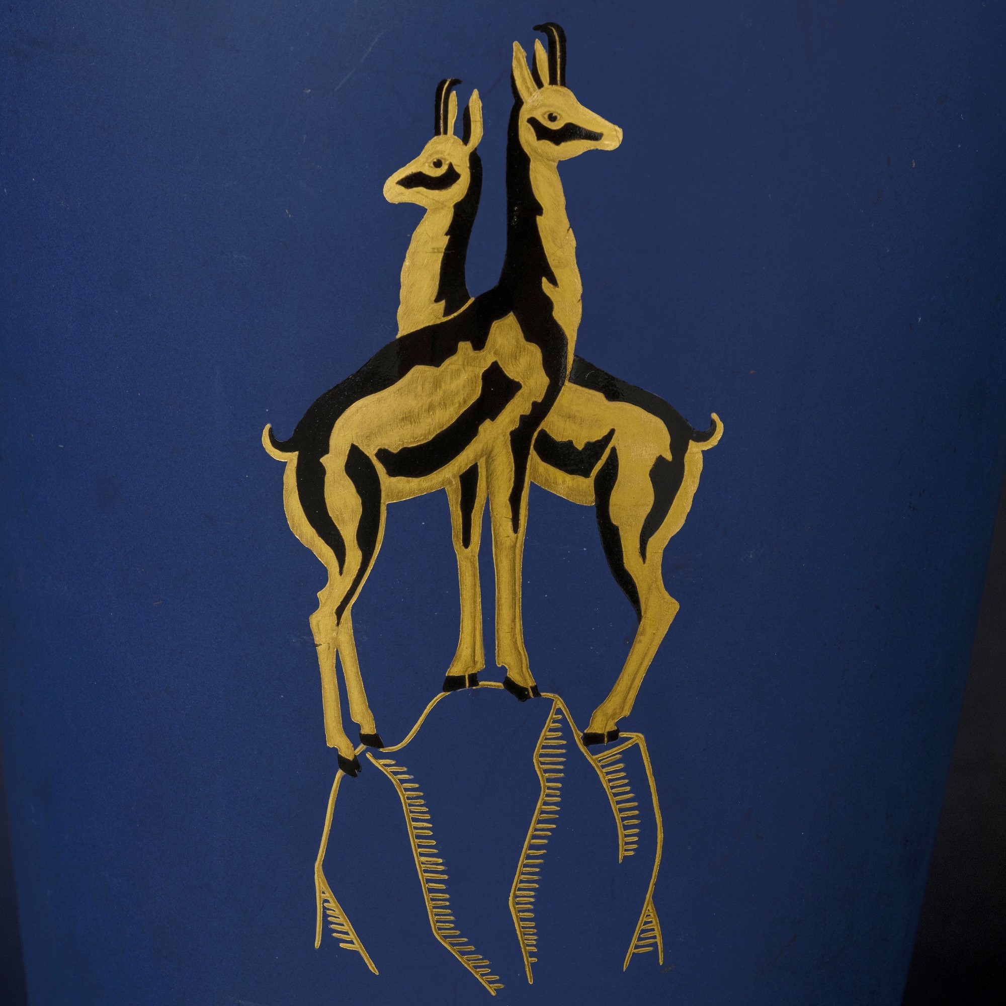 Giovanni Gariboldi - Vaso a balaustro in porcellana policroma con decoro di cerbiatti