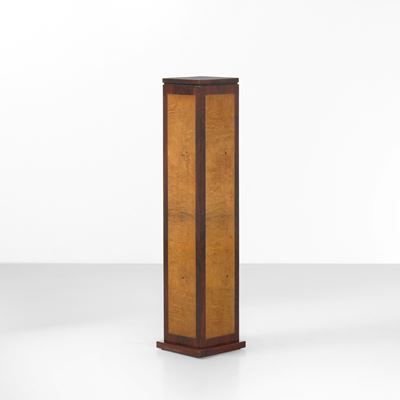 Prodotto in Italia (c. 1940), Colonna in legno e legno impiallacciato, stile industriale e art dé...