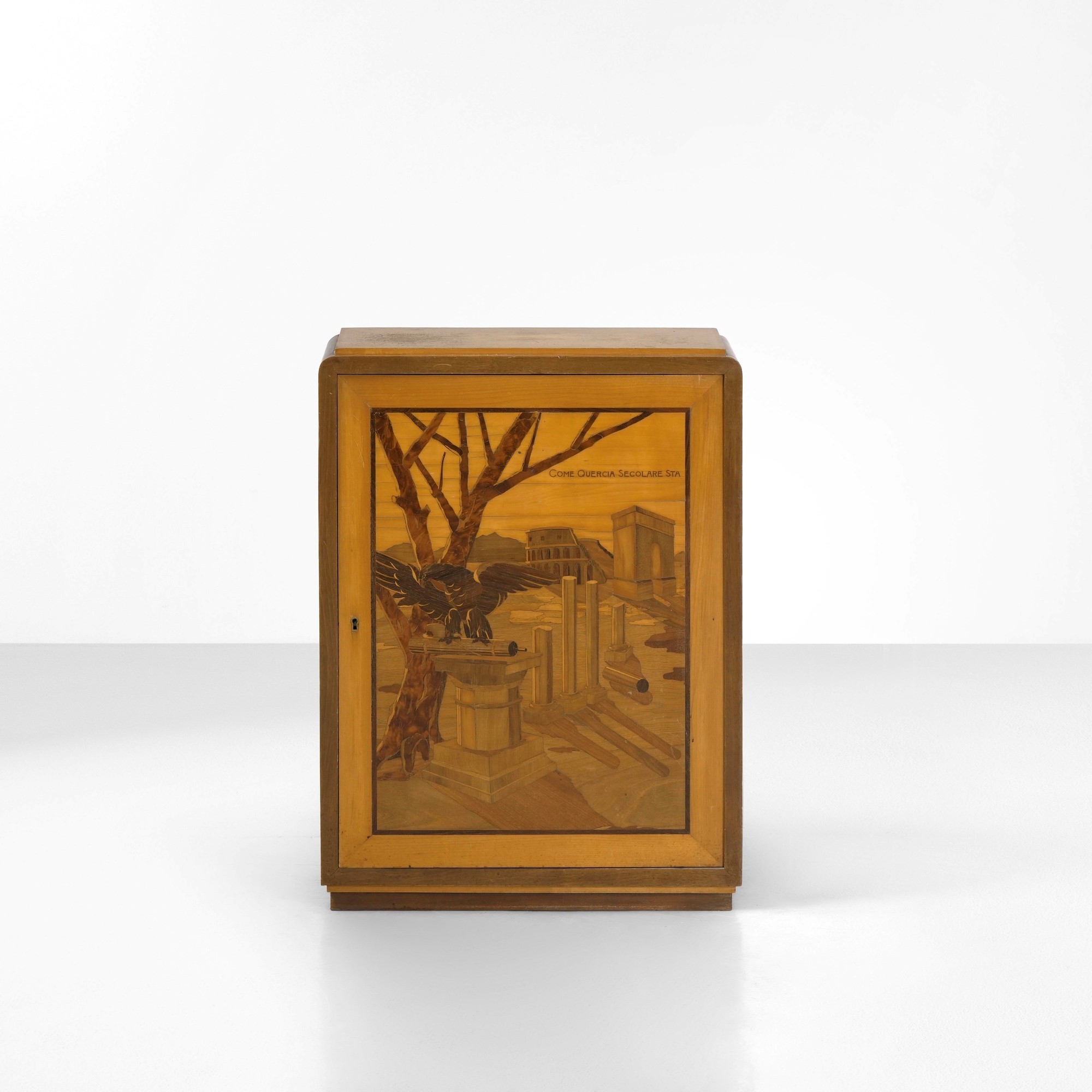 Italia, Mobile contenitore in legno con intarsi a decoro, circa 1930