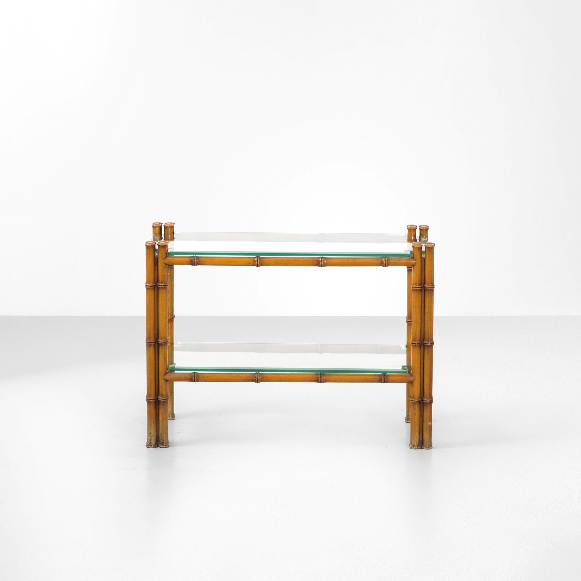 Tavolino italiano, struttura in legno con piani in cristallo molato (circa 1970)