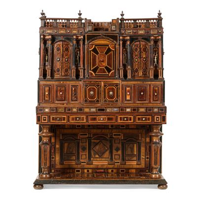 Stipo monumentale, Germania, lastronato e filettato con specchiature in marmi (riadattato XIX sec...