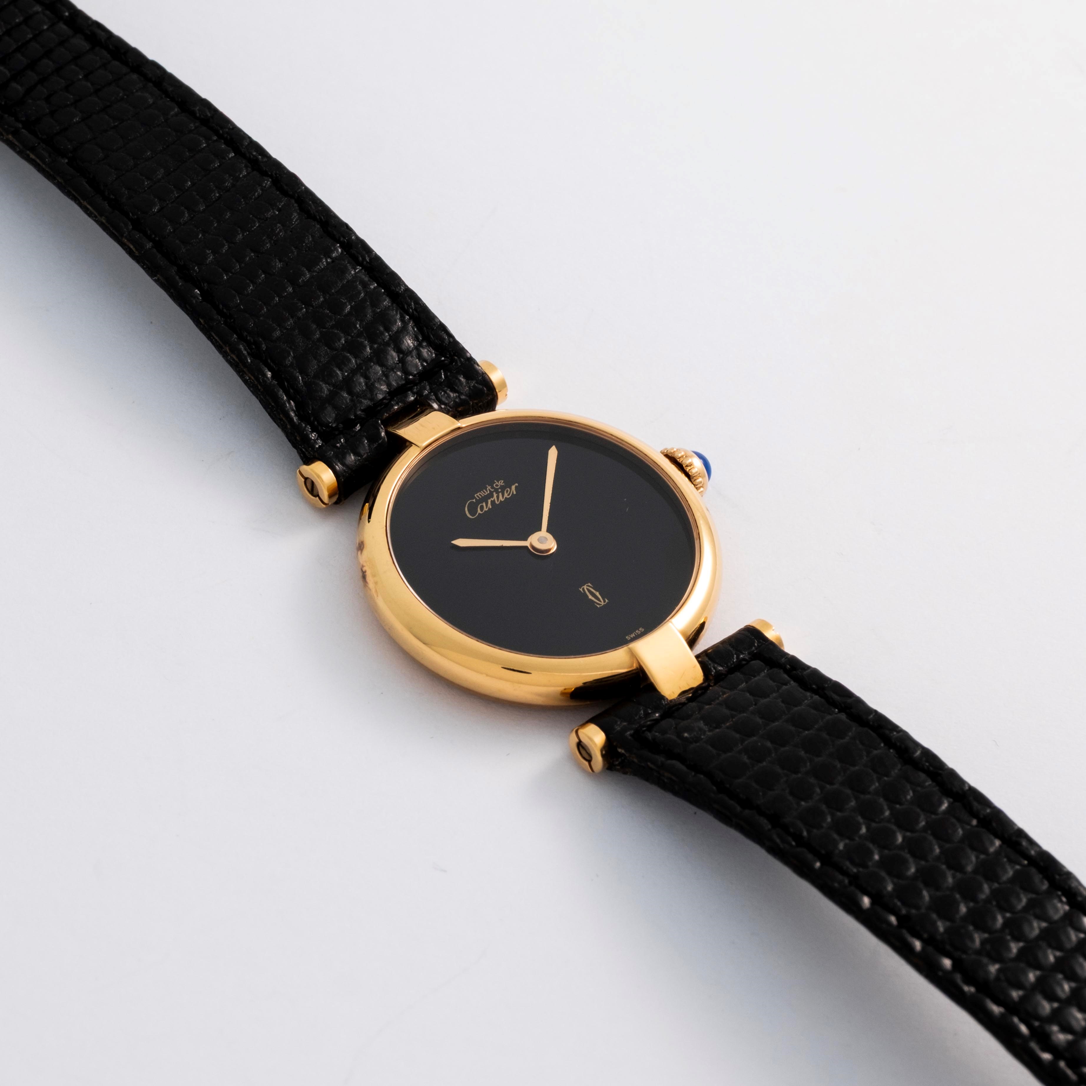Cartier - Must Ronde, orologio da polso in argento laminato oro con quadrante nero, circa 1990