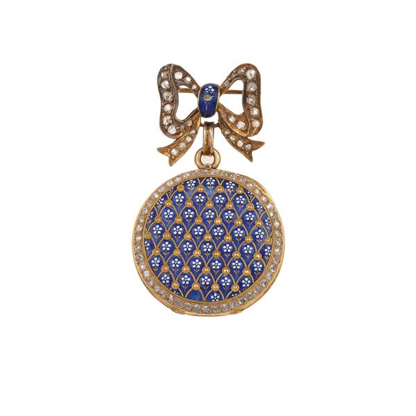 Spilla con pendente portafoto con rosette di diamante e smalti policromi