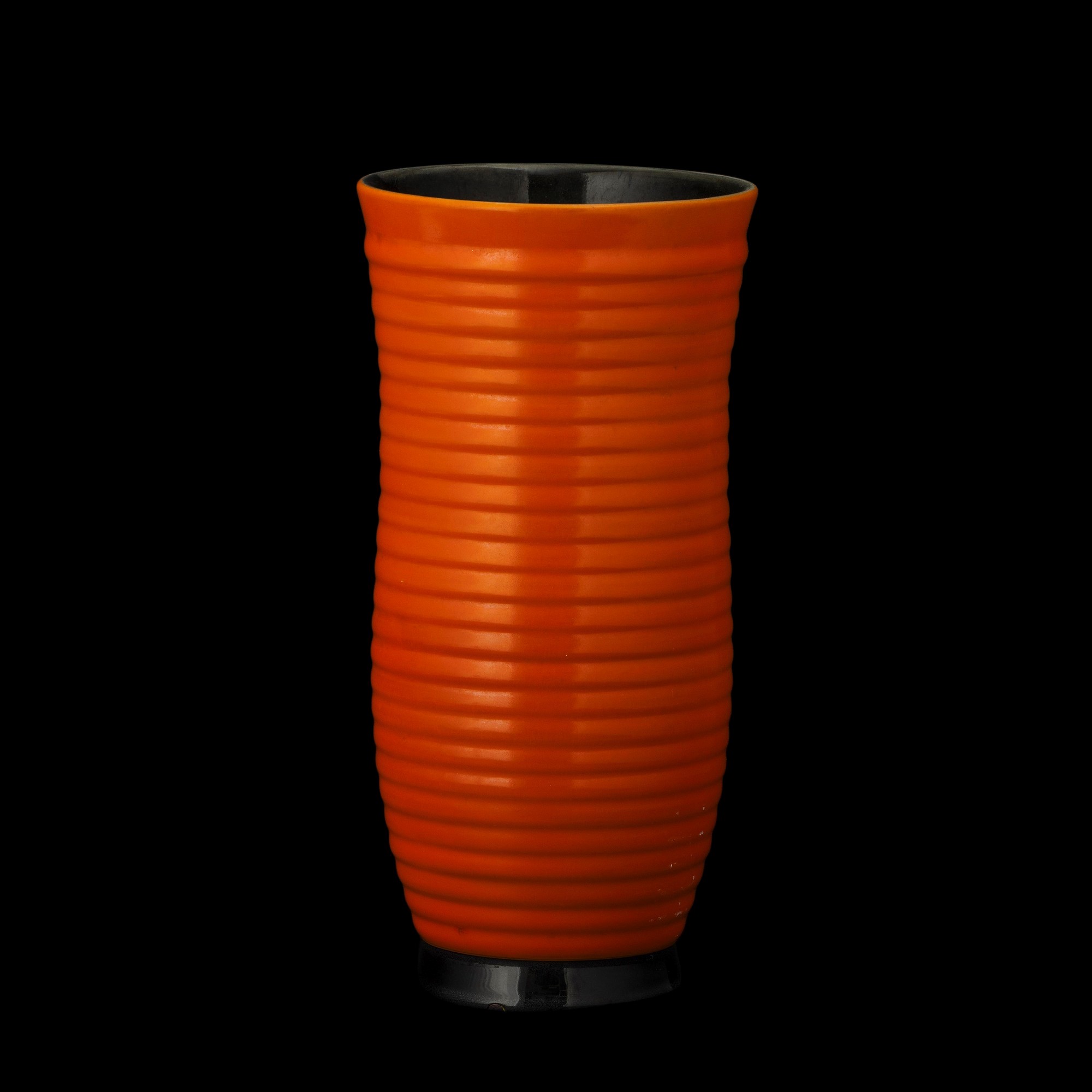 Rometti, Vaso in ceramica smaltata con costolatura orizzontale (Umbertide, 1940 ca.)