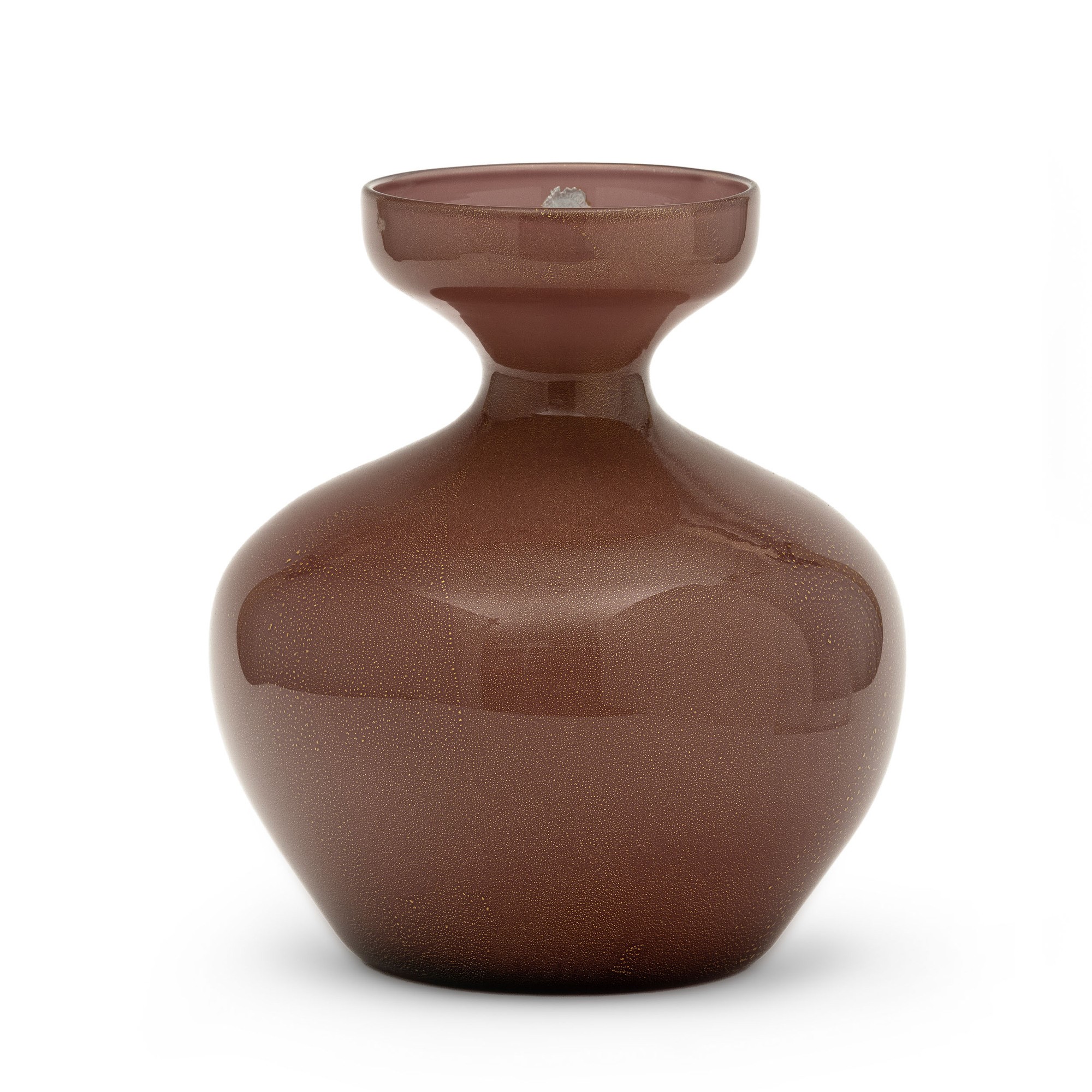 Seguso, Vaso a balaustro in vetro opalino incamiciato “ciclamino” con foglia oro sommersa, Murano...