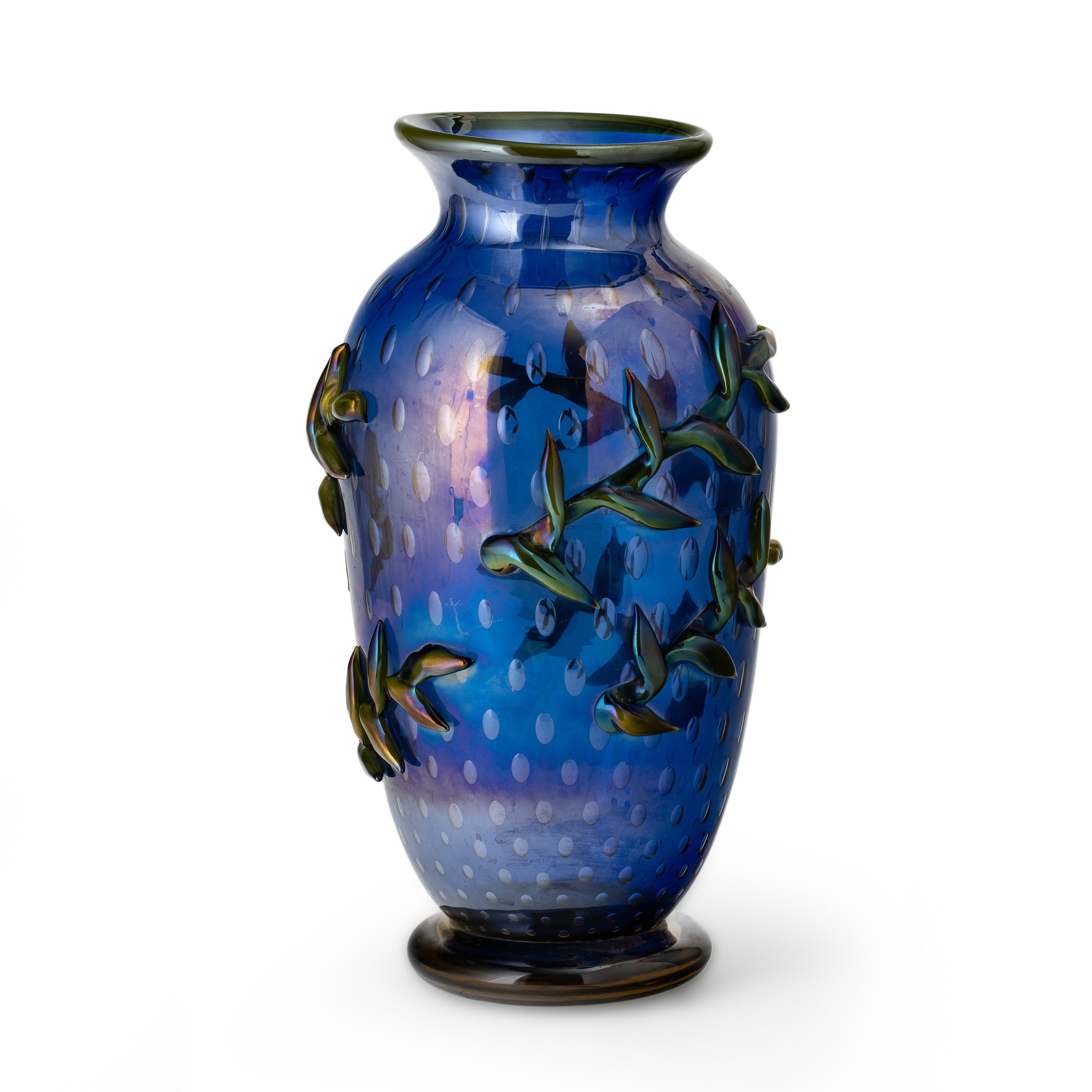 Vaso ovoidale in vetro sommerso blu, decoro a inclusione di bolle e applicazioni a caldo (Italia ...