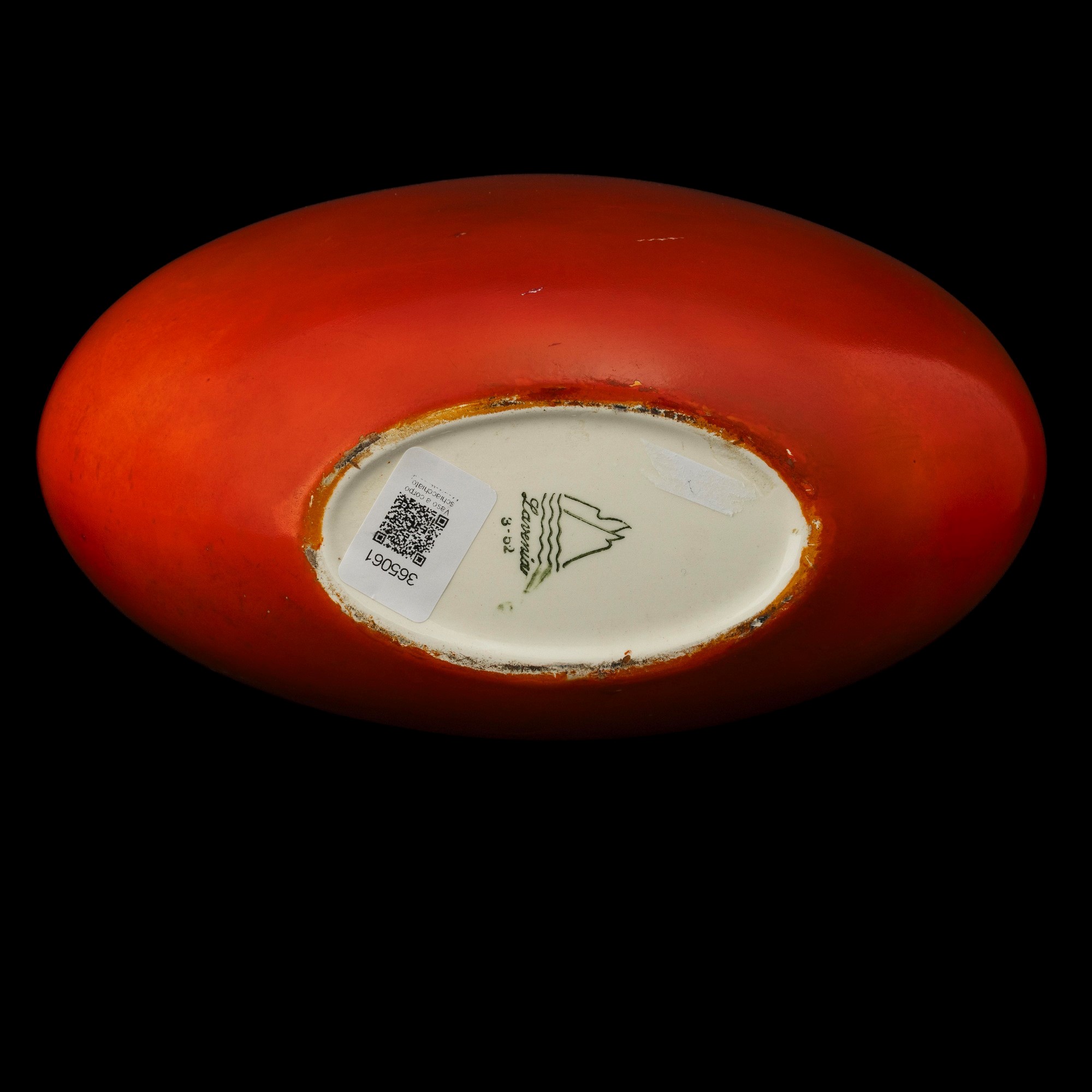 Guido Andloviz - S.C.I., Laveno, vaso a lente in terraglia con decoro a smalto arancione
