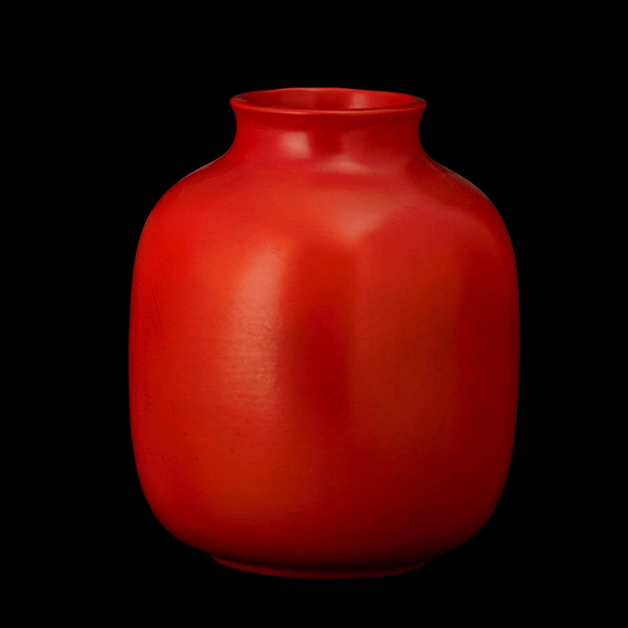 Giovanni Gariboldi - Vaso San Cristoforo (Milano), terraglia a colaggio con decorazione a smalto ...