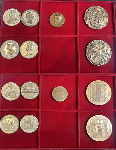 Varie, lotto di sette medaglie (bronzo e metallo bianco)