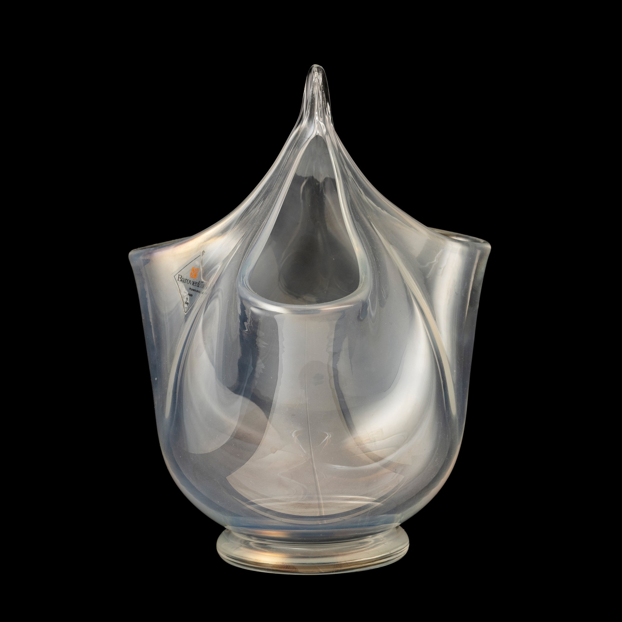 Barovier & Toso, Vaso della serie “Evanescenti” in vetro opalescente soffiato (Murano, ca. 1980)