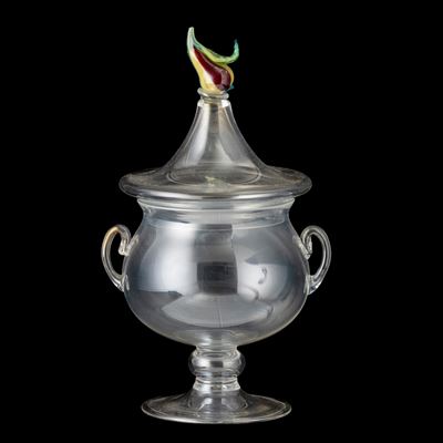 Vetro di Murano, Compostiera con coperchio e impugnatura in forma di frutto policromo (circa 1930...