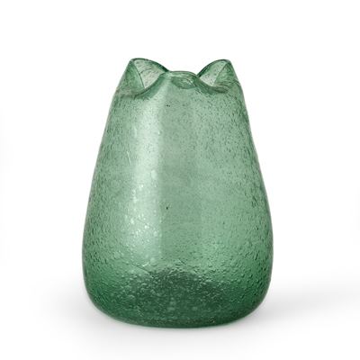 Italia, Vaso a goccia in vetro soffiato con decoro a bollicine sommerse e bocca polilobata, secol...