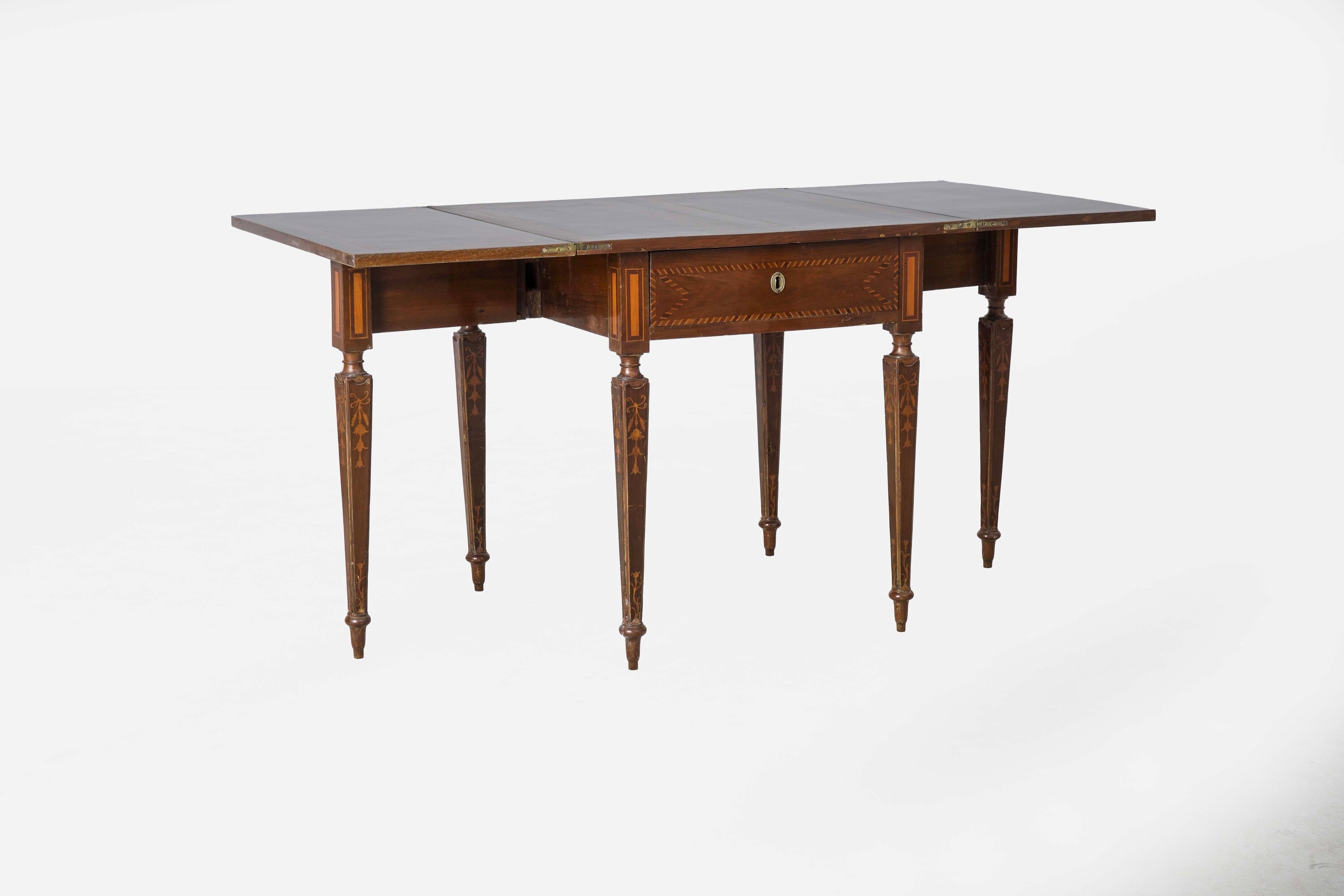 XIX secolo, Tavolo da gioco, dimensioni cm (chiuso 80×78×78; aperto 157×78×78)