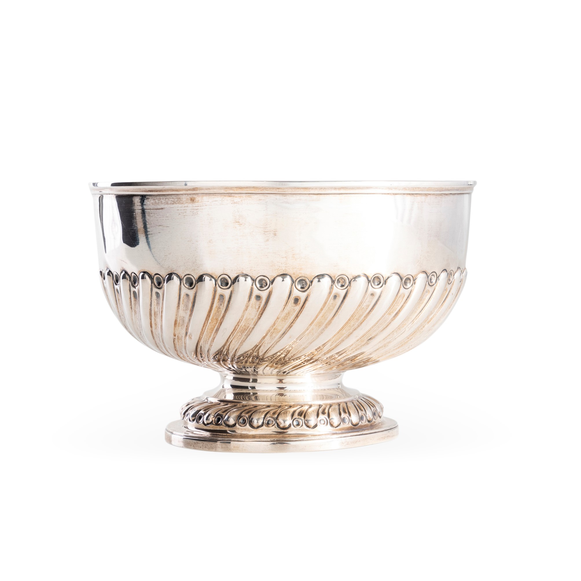 Goldsmith & Silversmiths Co Ltd (?), Bowl, argento fuso e sagomato, Londra, inizio XX secolo