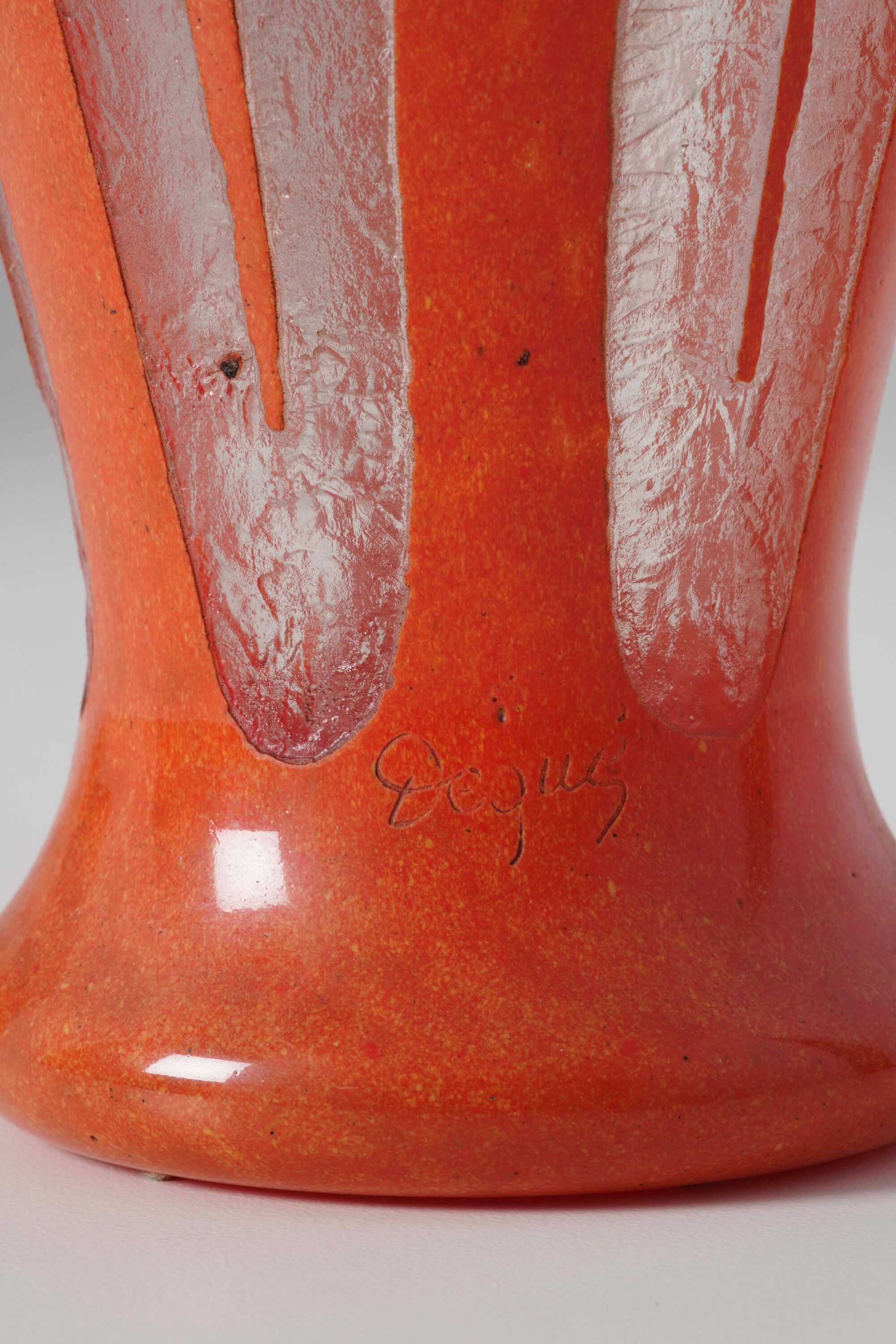 Degué, Vaso in vetro soffiato con decoro stilizzato, Francia (ca. 1920)