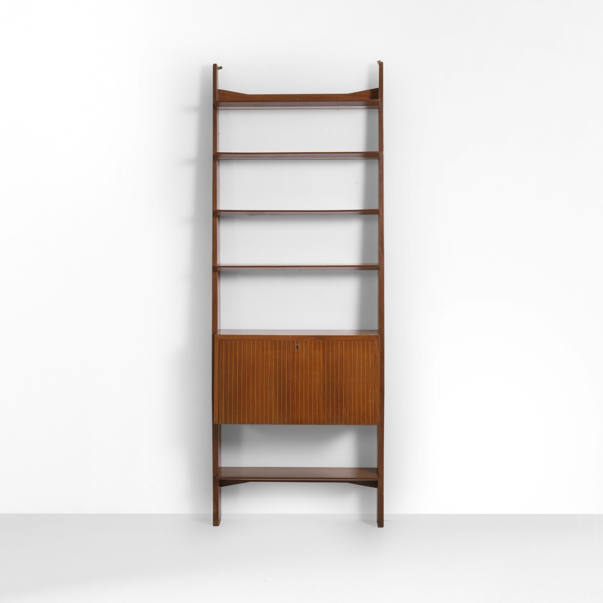 Italia, Libreria in legno con struttura a mensole (stile industriale / art déco), ca. 1950