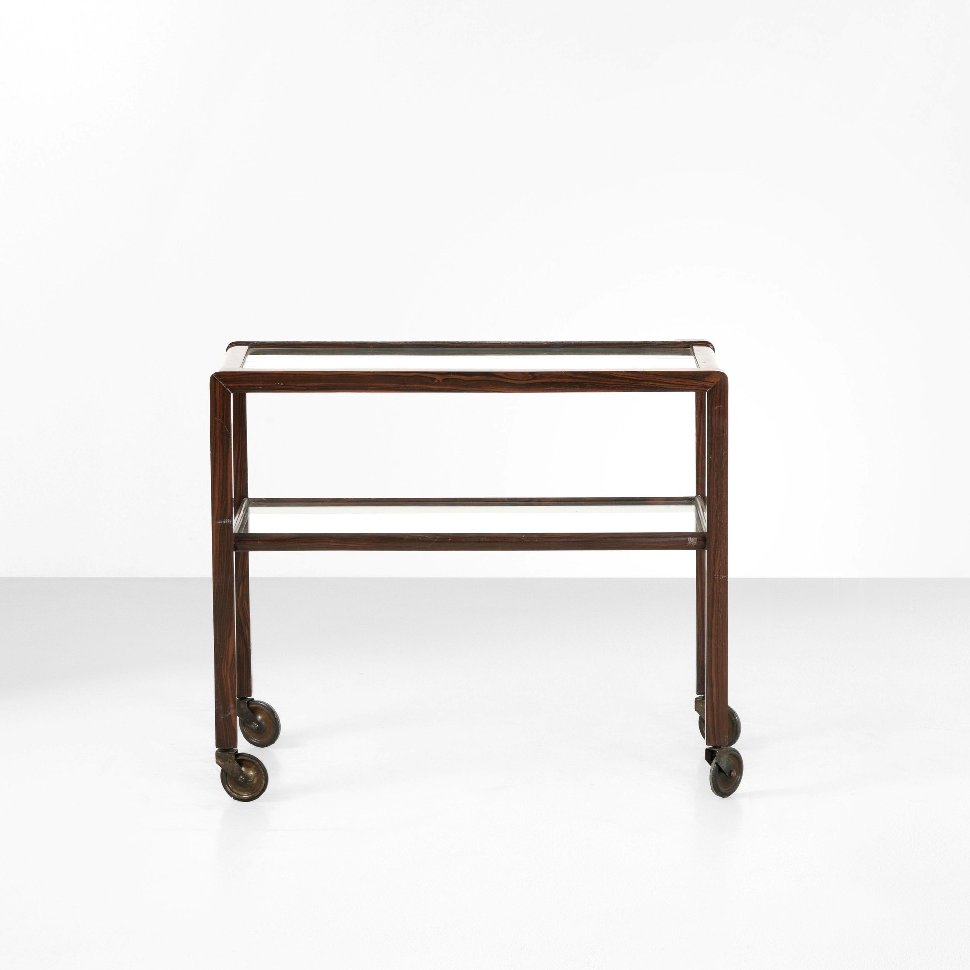 Prodotto italiano (ca. 1950), Carrello con struttura in legno e piani in cristallo molato
