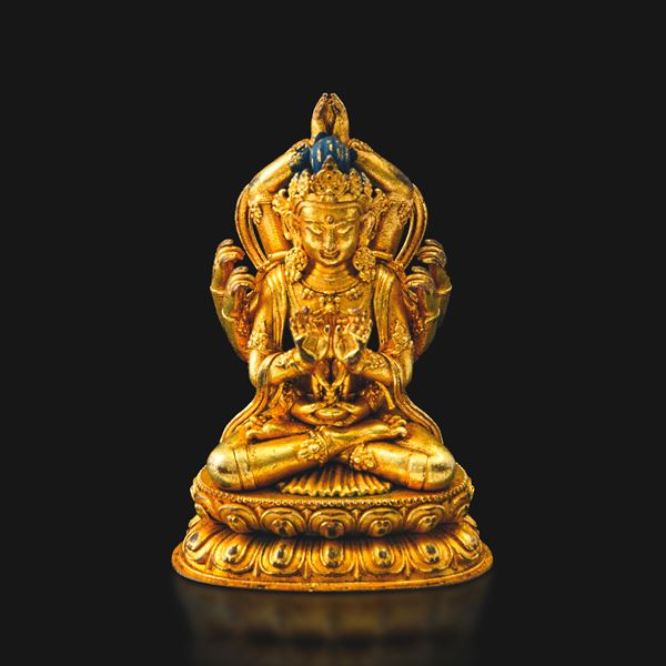 Piccola figura di divinità isu doppio fiore di loto in bronzo dorato, Tibet, XIX secolo