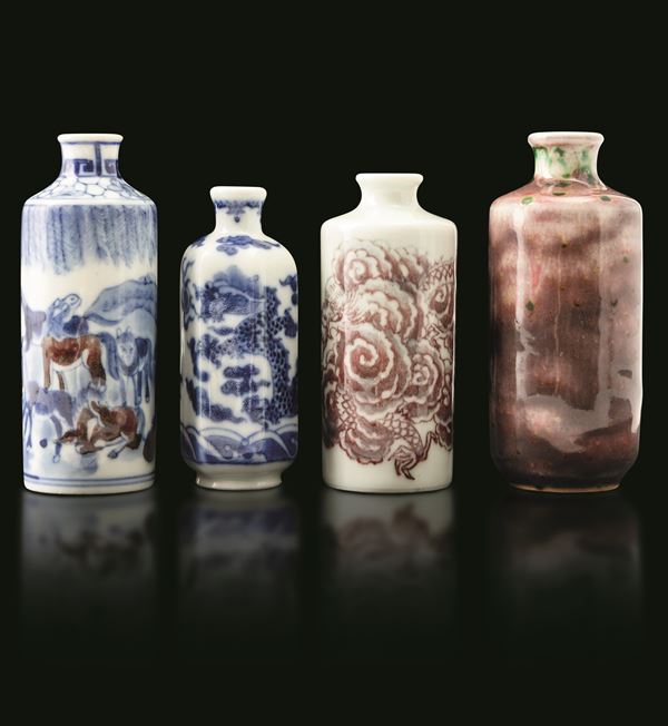 Lotto composto da quattro snuff bottle in porcellana, Cina, XIX secolo