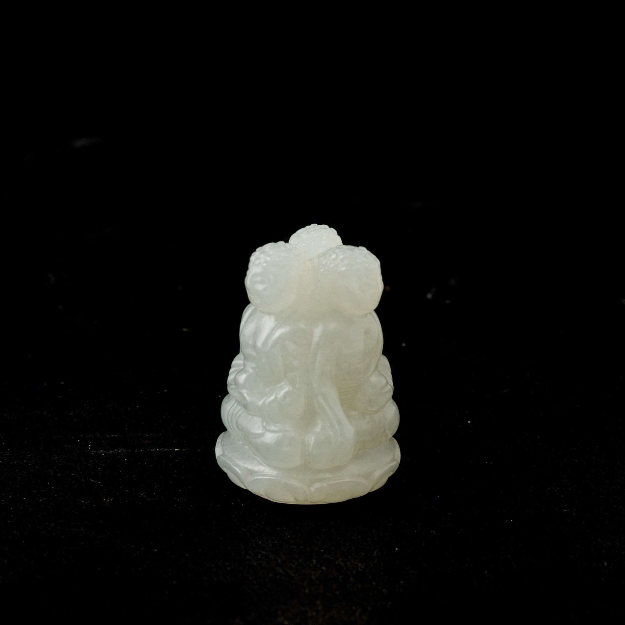 Cina (Dinastia Qing, XIX secolo), Figura di tre divinità in giada bianca