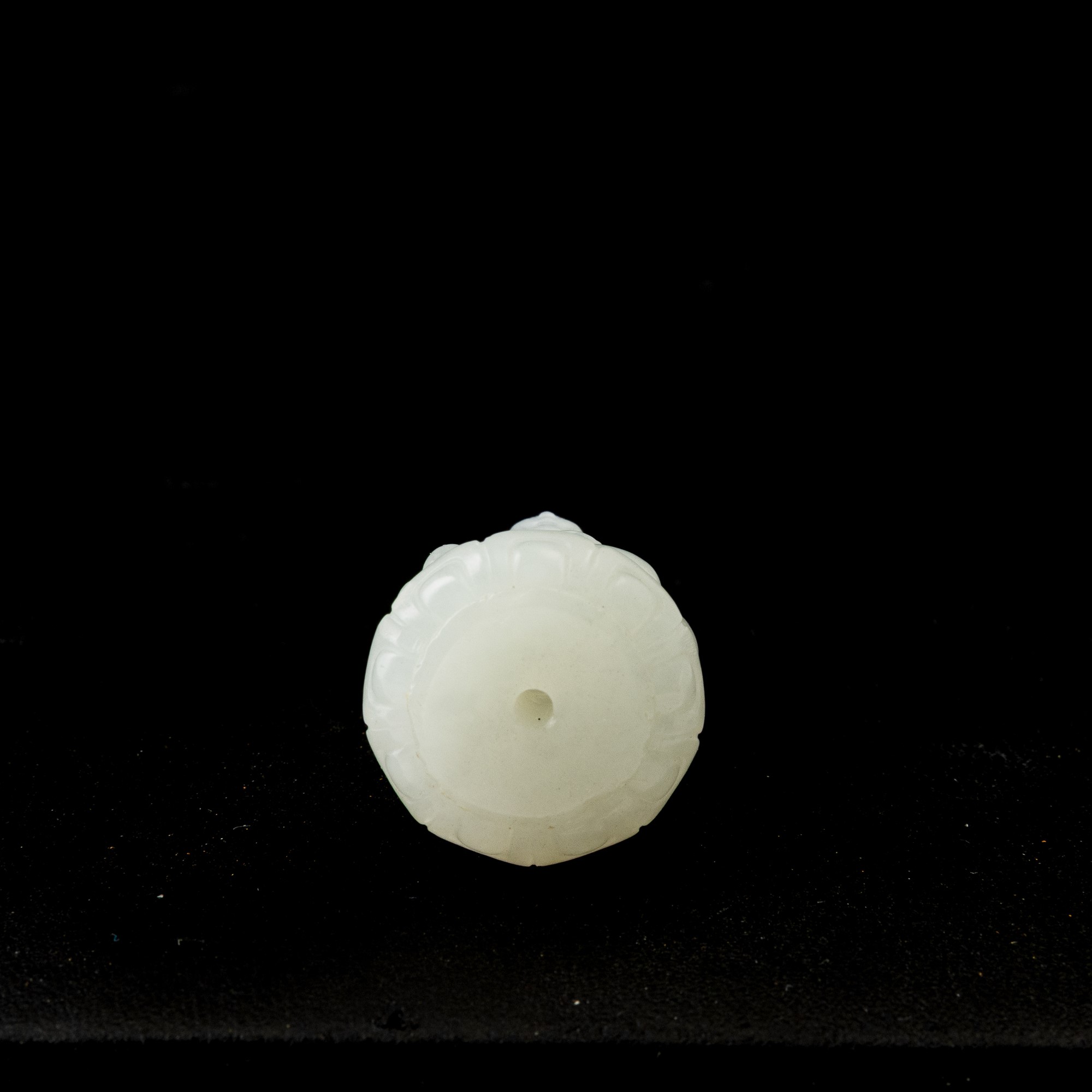 Cina (Dinastia Qing, XIX secolo), Figura di tre divinità in giada bianca