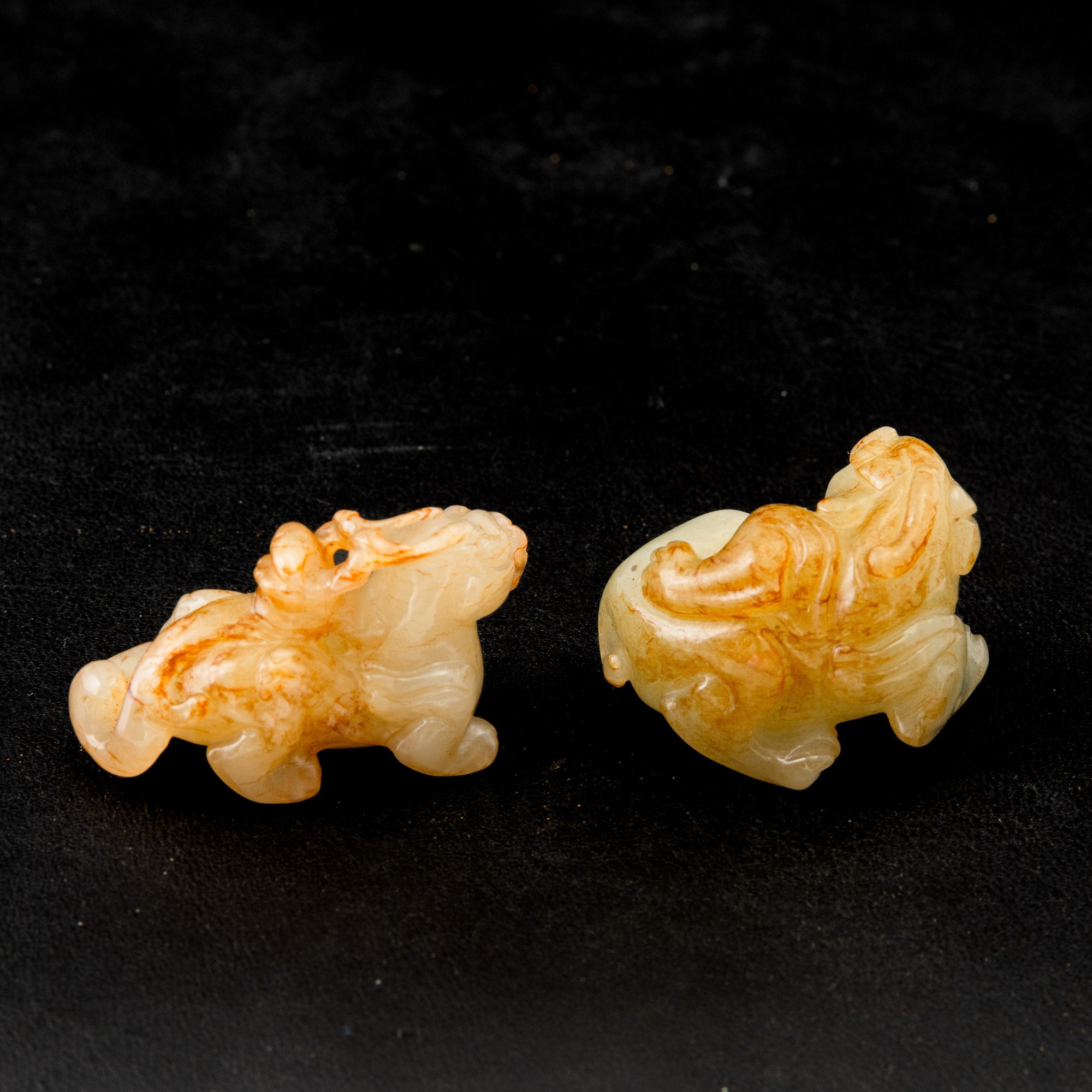 Coppia di leoni, Giada russet, Cina, Dinastia Qing (XIX secolo)