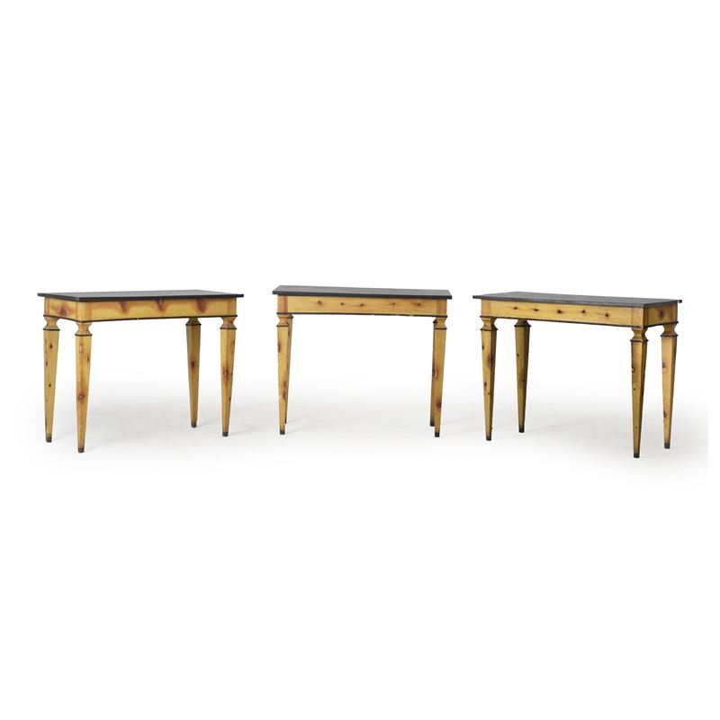Tre tavoli laccati in legno dipinto. XX secolo  - Asta Dimore Italiane TIME - Cambi Casa d'Aste