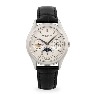 Calendario perpetuo ref. 3940G in oro bianco 18k con doppio fondello, quadrante Silver