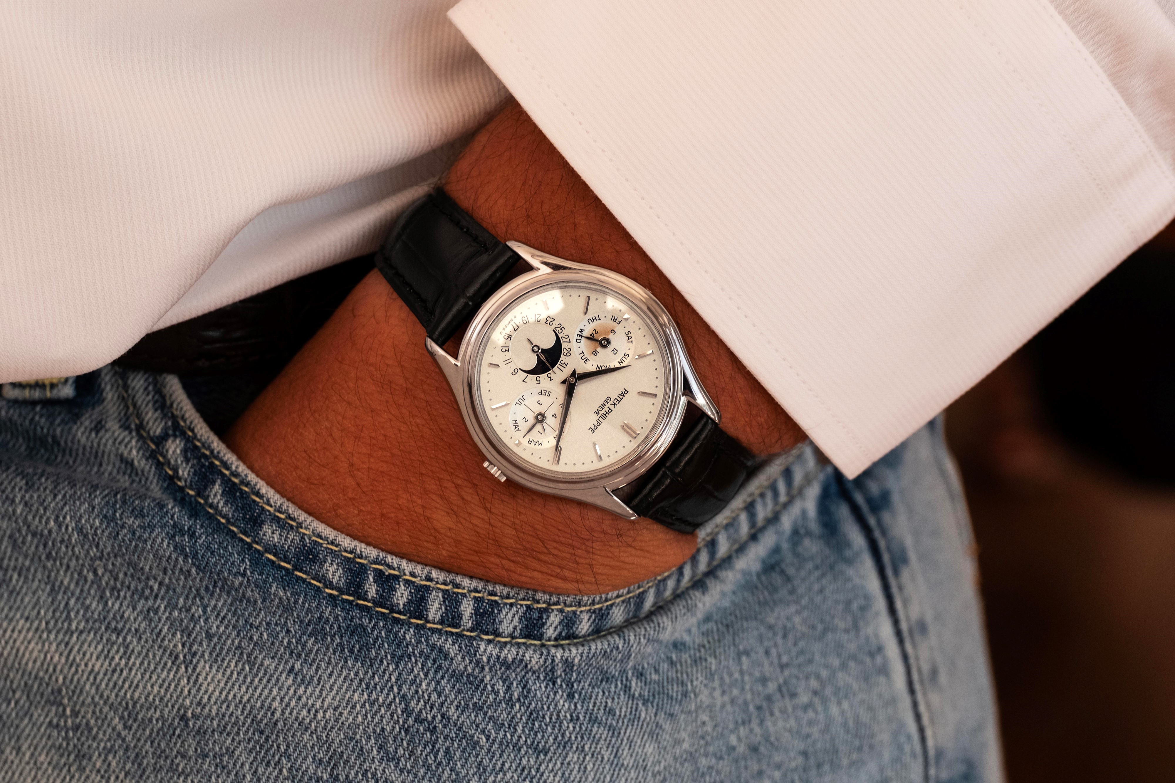 Patek Philippe - Calendario perpetuo ref. 3940G in oro bianco 18k con doppio fondello, quadrante ...