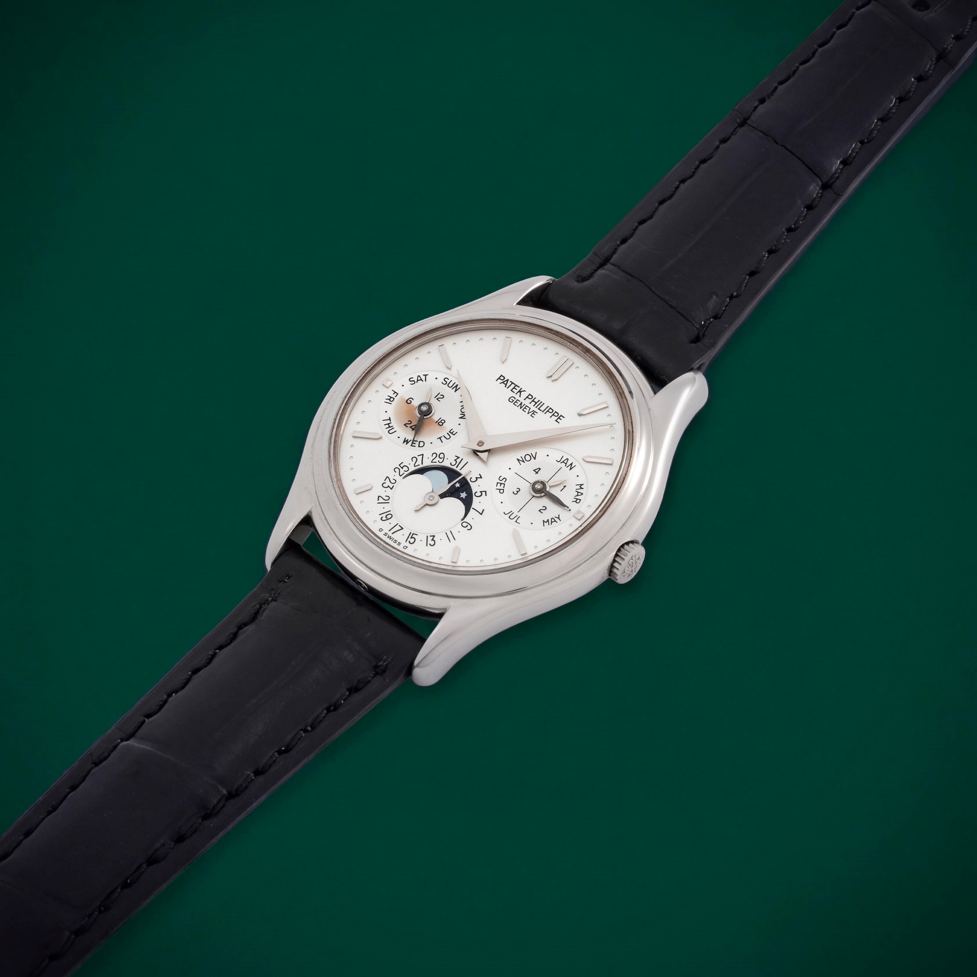 Patek Philippe - Calendario perpetuo ref. 3940G in oro bianco 18k con doppio fondello, quadrante ...