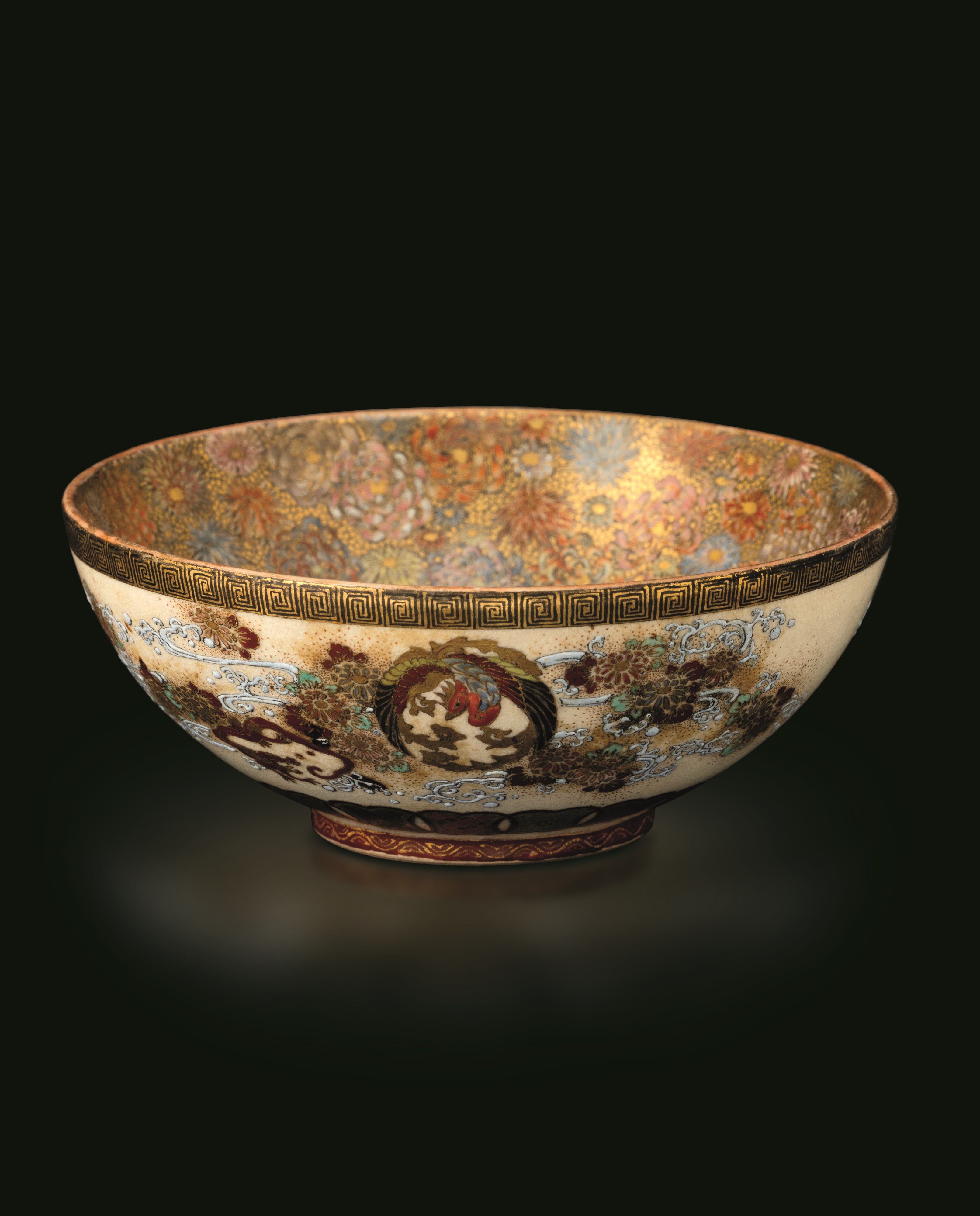 Ceramica Satsuma, Ciotola con fenici e millefleure, Giappone periodo Meiji (1868-1912)