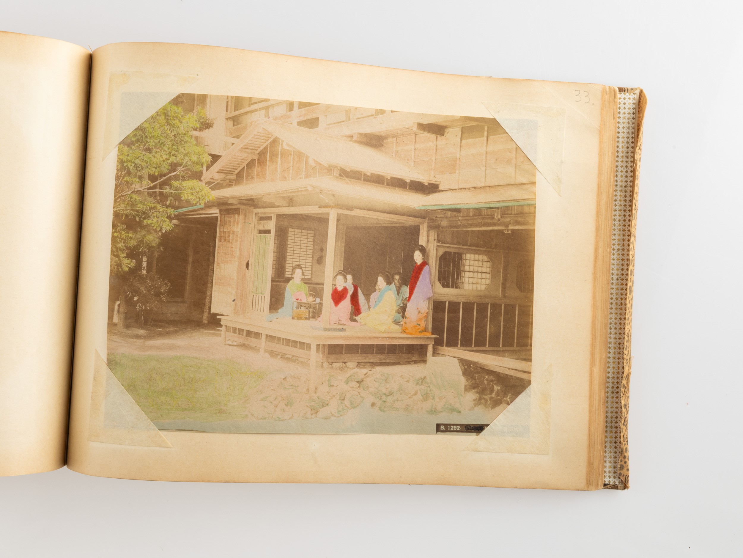 Sanshichiro Yamamoto - Album con fotografie della Cina e del Giappone dell’Ottocento (1890-1910)