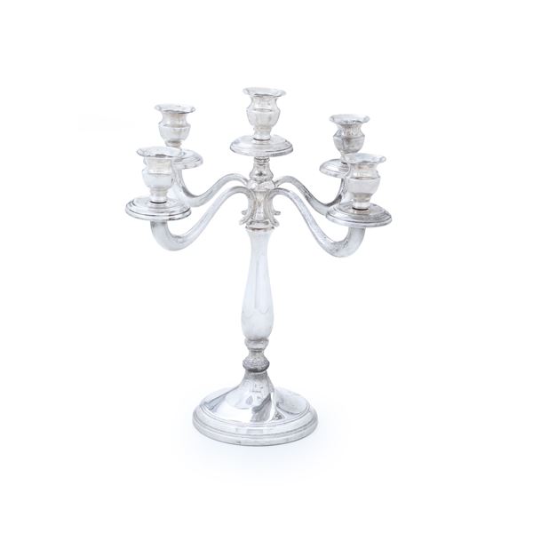 Candelabro. Argenteria italiana del XX secolo, bollo dell'argentiere consunto