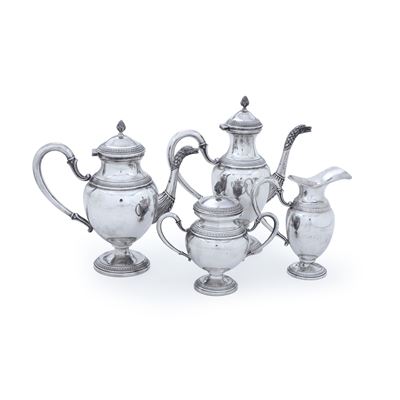 Servizio da tè e caffè in argento fuso e sagomato, Argenteria italiana prima metà del XX secolo