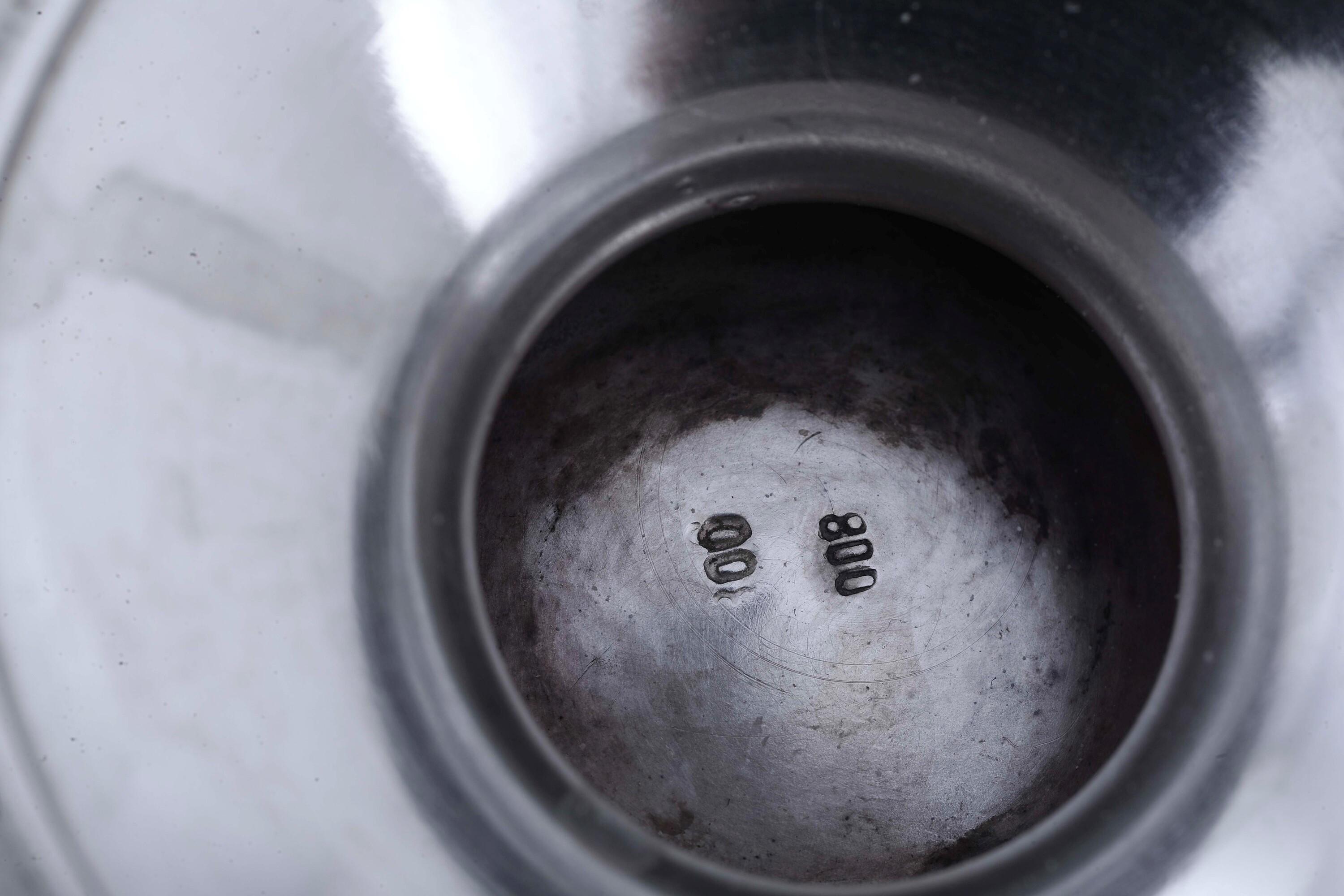 Servizio da tè e caffè in argento fuso e sagomato, Argenteria italiana prima metà del XX secolo