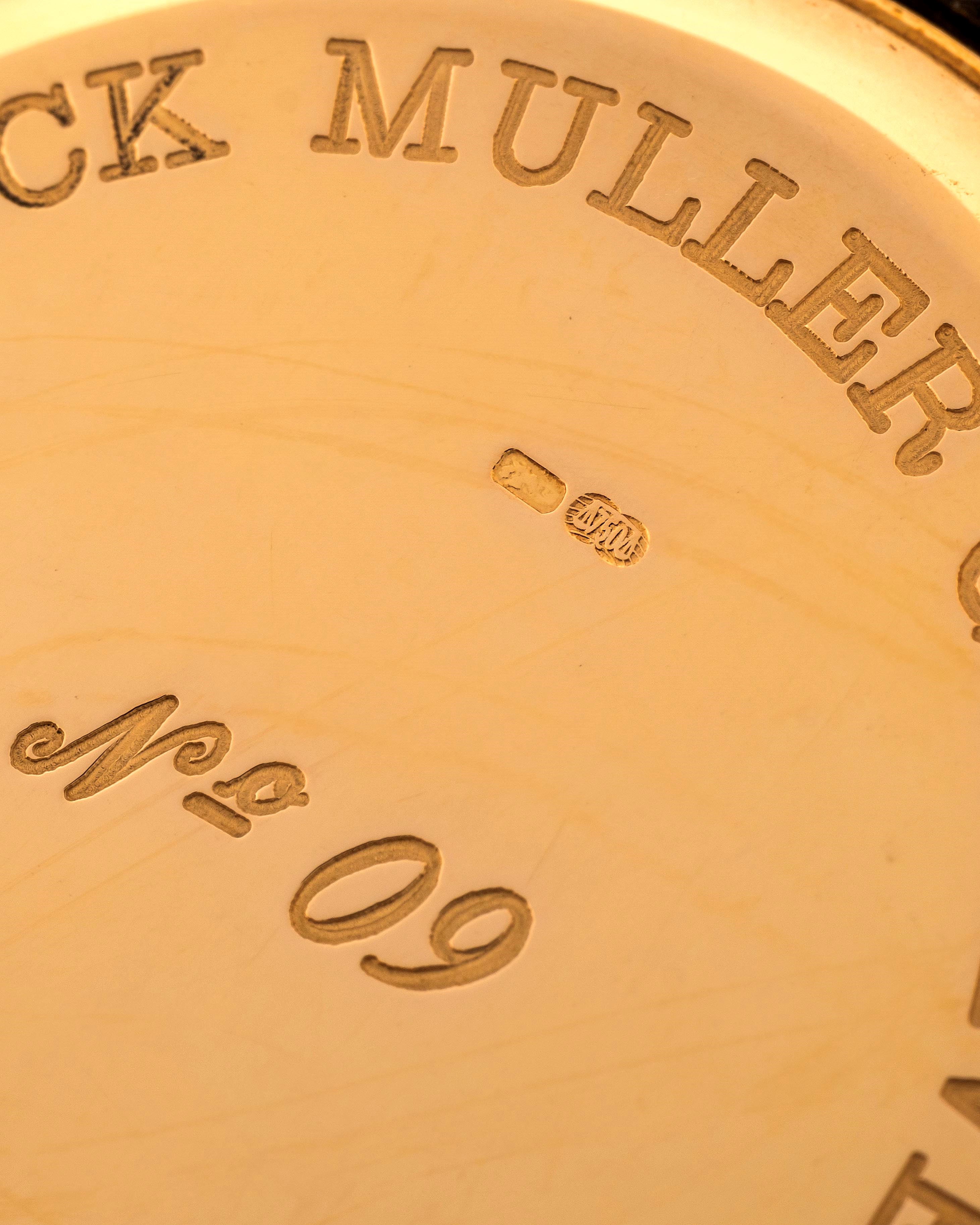 Franck Muller - Date Ref. 3801 S6 Q in oro giallo 18k con quadrante bianco e datario a lancetta, ...
