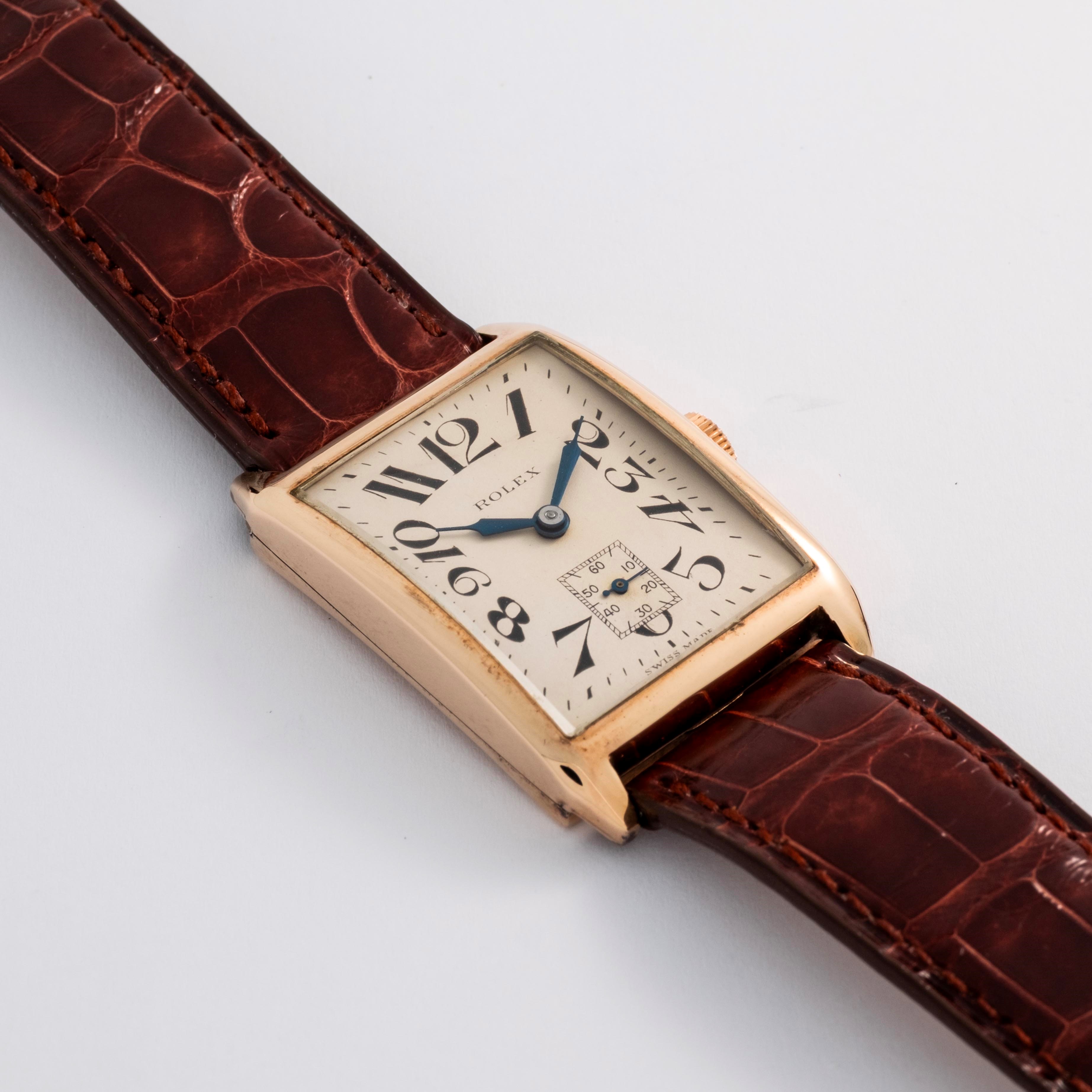 Rolex - Orologio Art Déco ref. 556 in oro giallo 9k con quadrante argentè e piccoli secondi, circ...